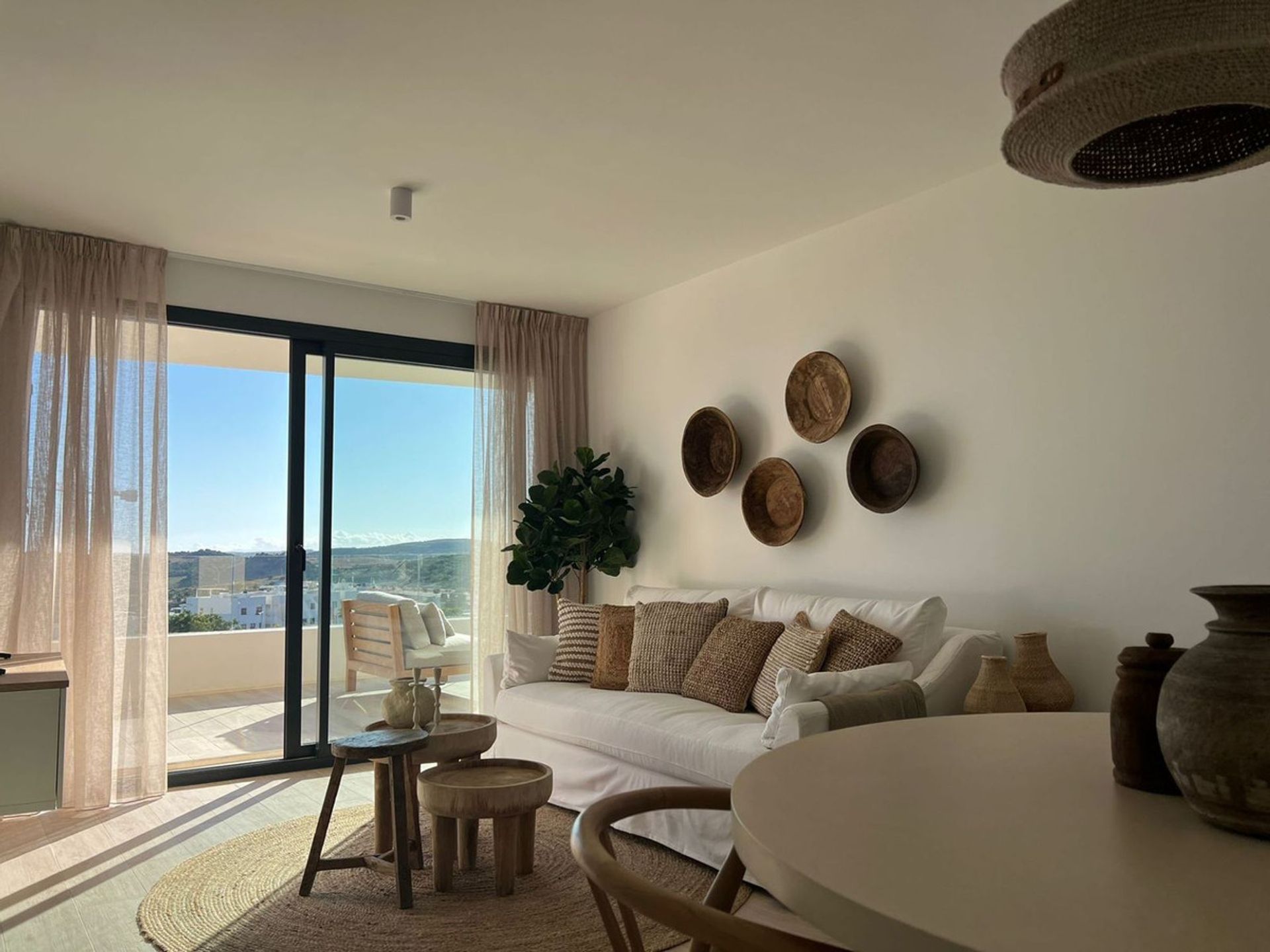 Condominium in Estepona, Andalusia 11800340