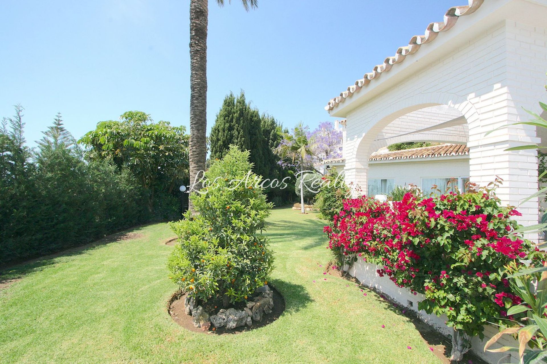 Casa nel Benalmádena, Andalucía 11800406