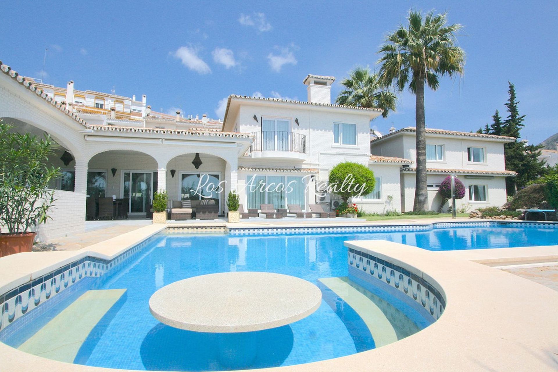 Casa nel Benalmádena, Andalusia 11800406