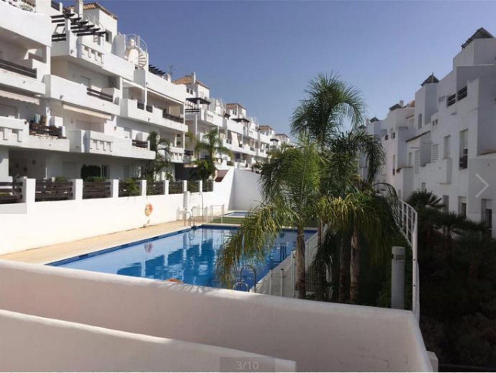 Condominium dans Estepona, Andalousie 11800506