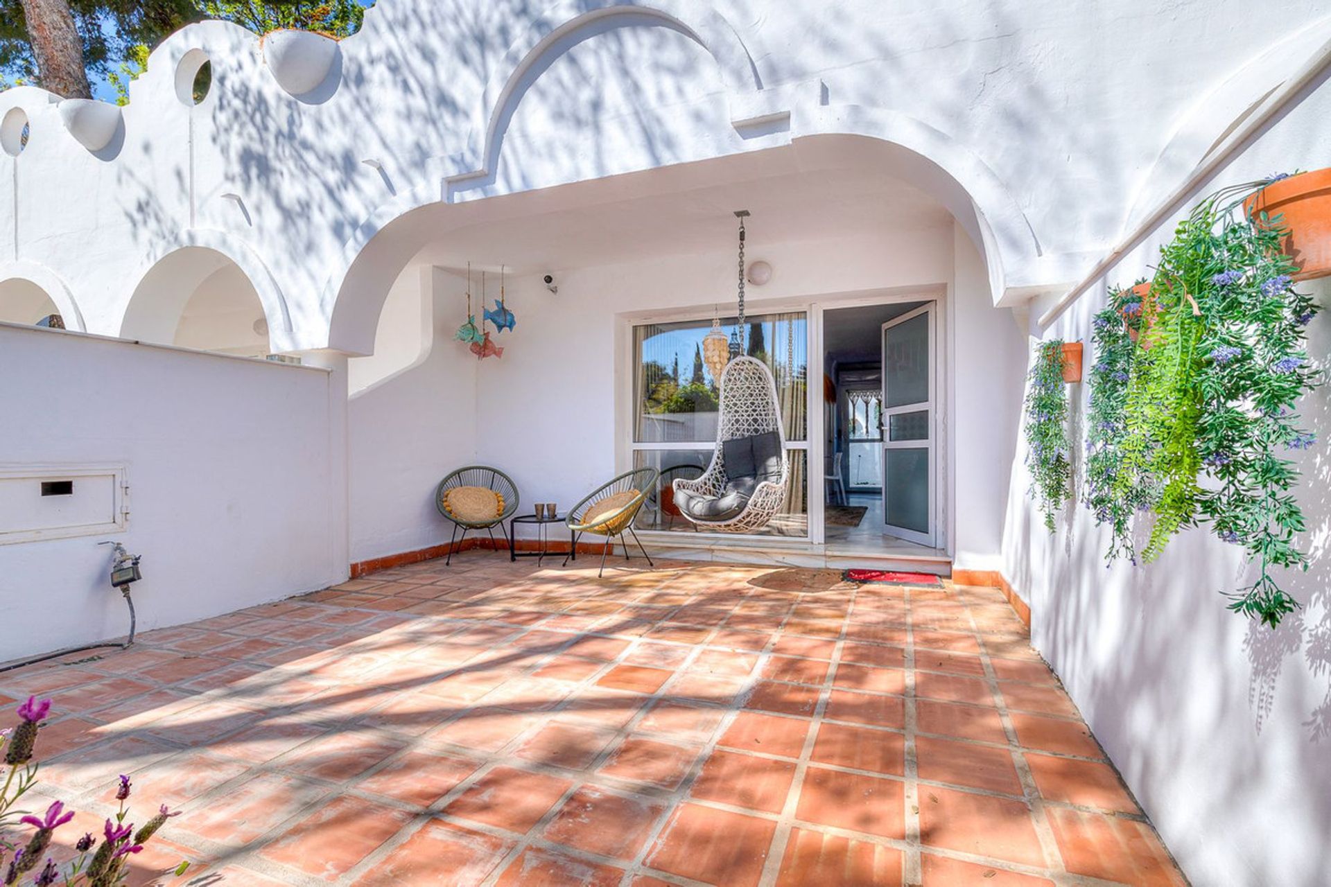 House in Marbella, Andalusia 11800768