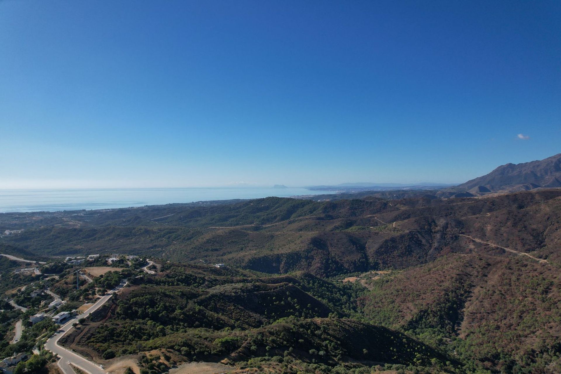 土地 在 Benahavís, Andalucía 11800823