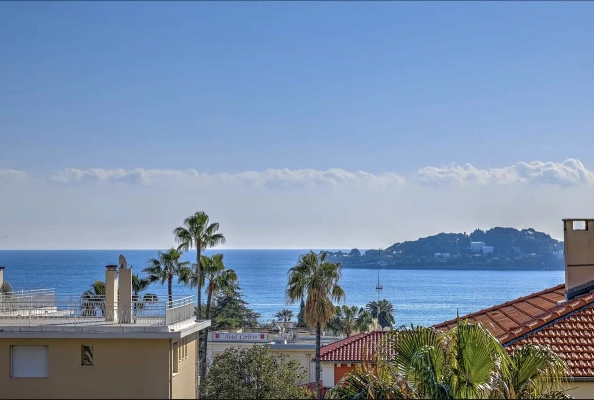 Condominio nel Beaulieu-sur-Mer, Provenza-Alpi-Costa Azzurra 11800994