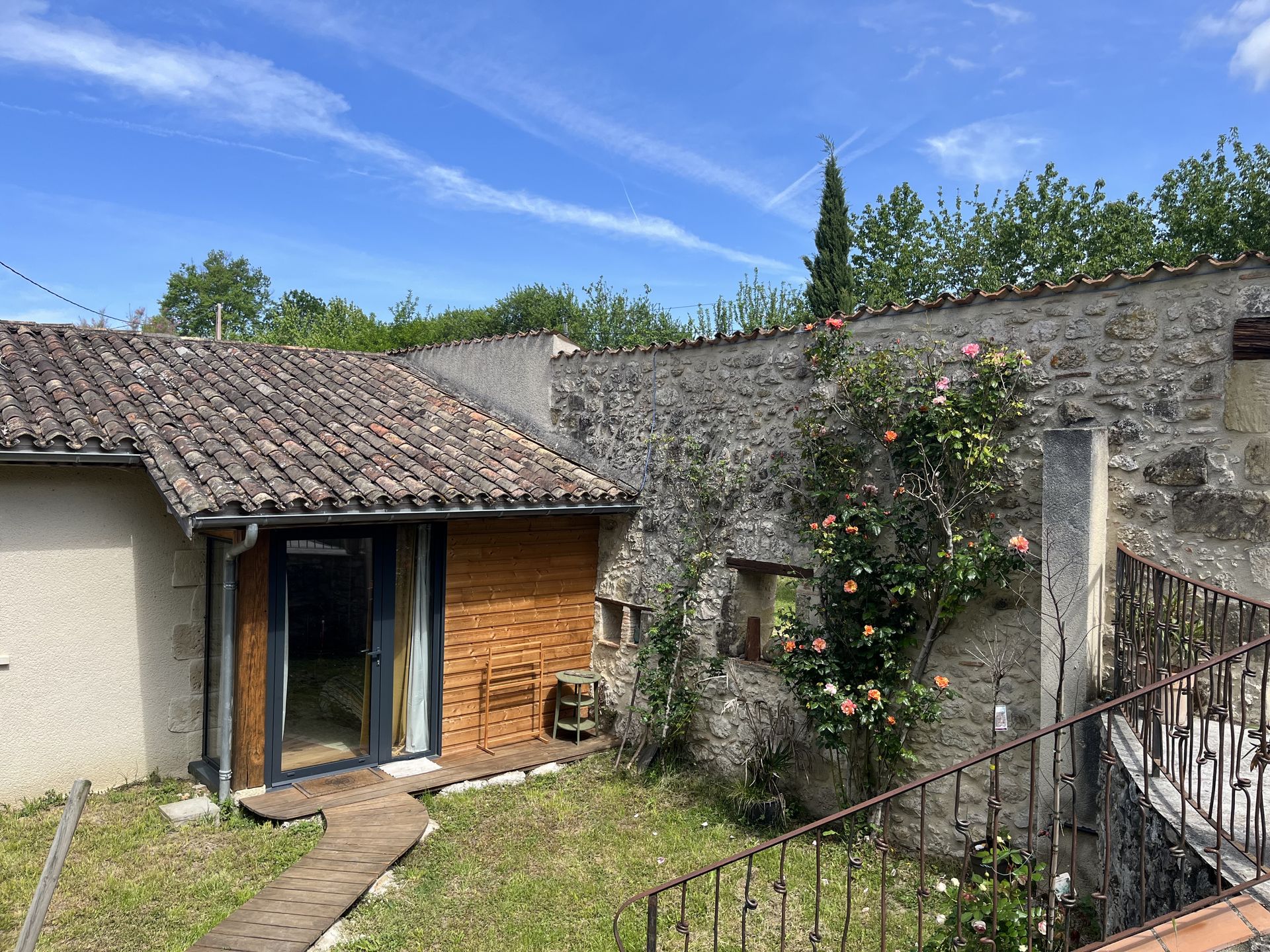 Hus i Mauvezin-sur-Gupie, Nouvelle-Aquitaine 11801135