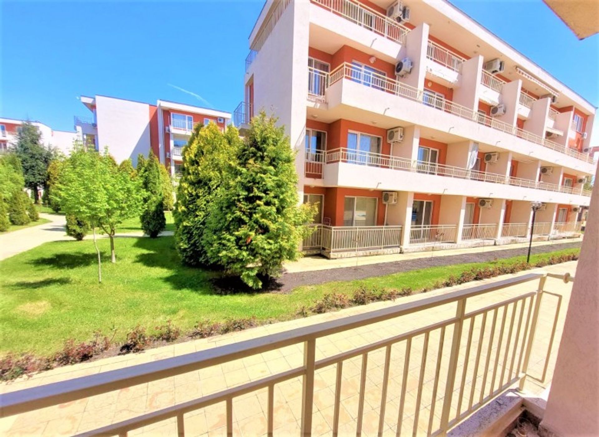 Condominium in , Burgas 11803533