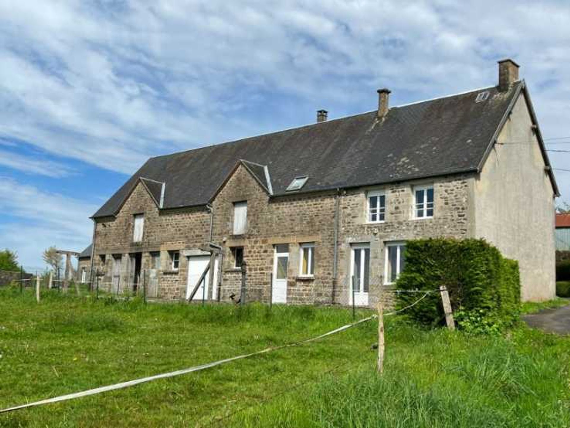 Hus i Ger, Normandie 11803559