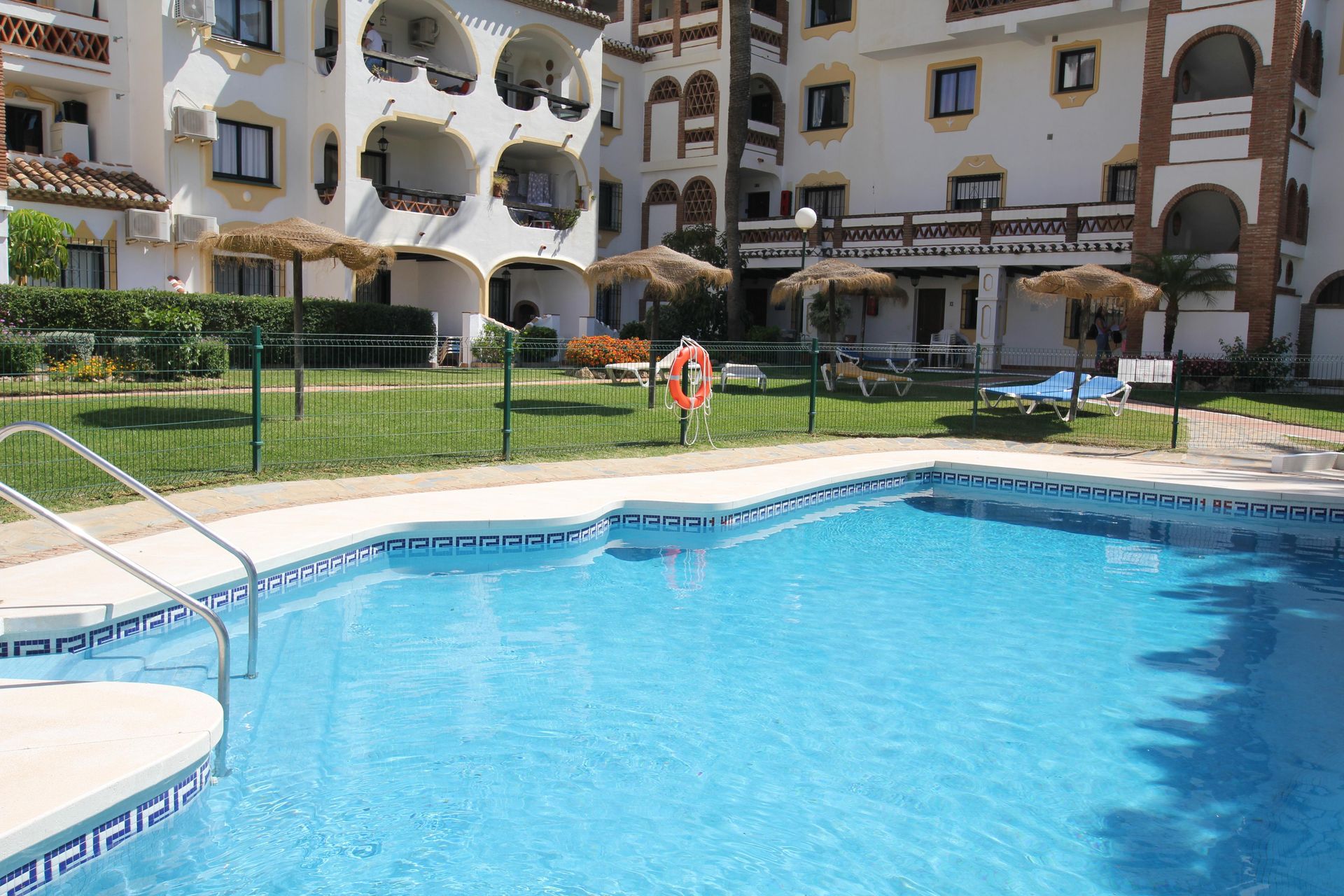 Condominium in Las Lagunas de Mijas, Andalucía 11803560