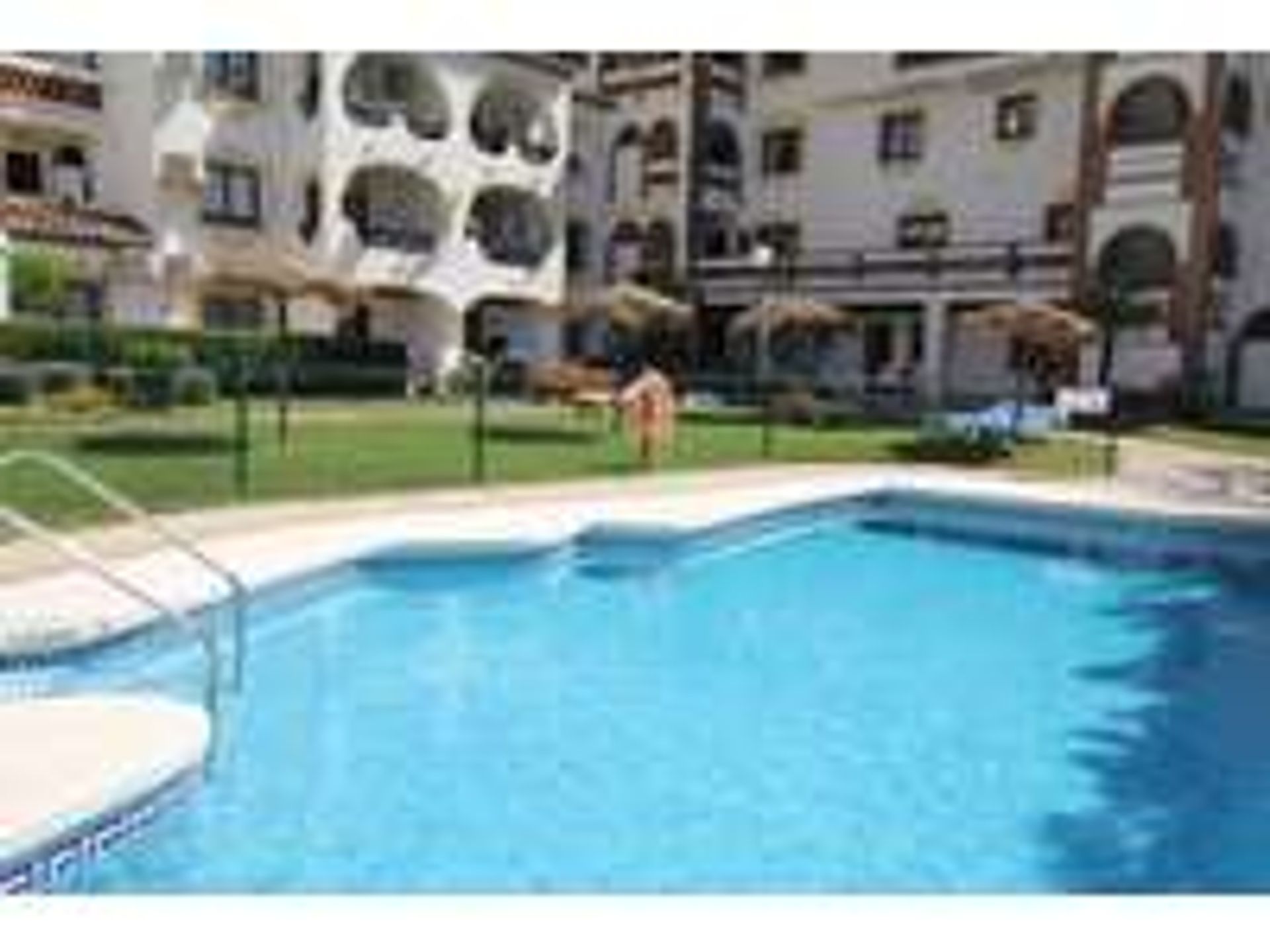 Condominium in Las Lagunas de Mijas, Andalucía 11803560