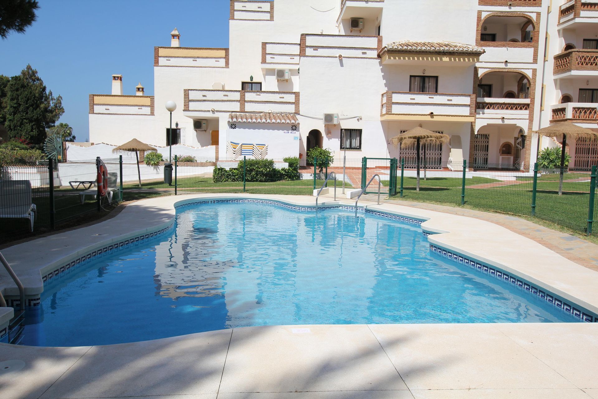 Condominium in Las Lagunas de Mijas, Andalucía 11803560