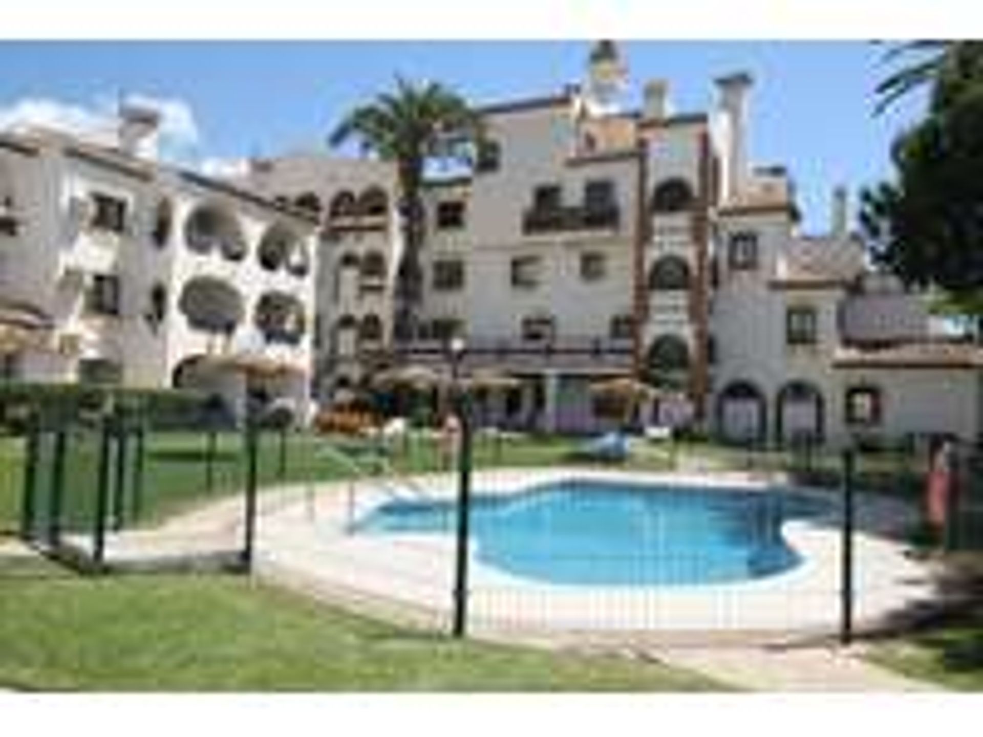 Condominium in Las Lagunas de Mijas, Andalucía 11803560