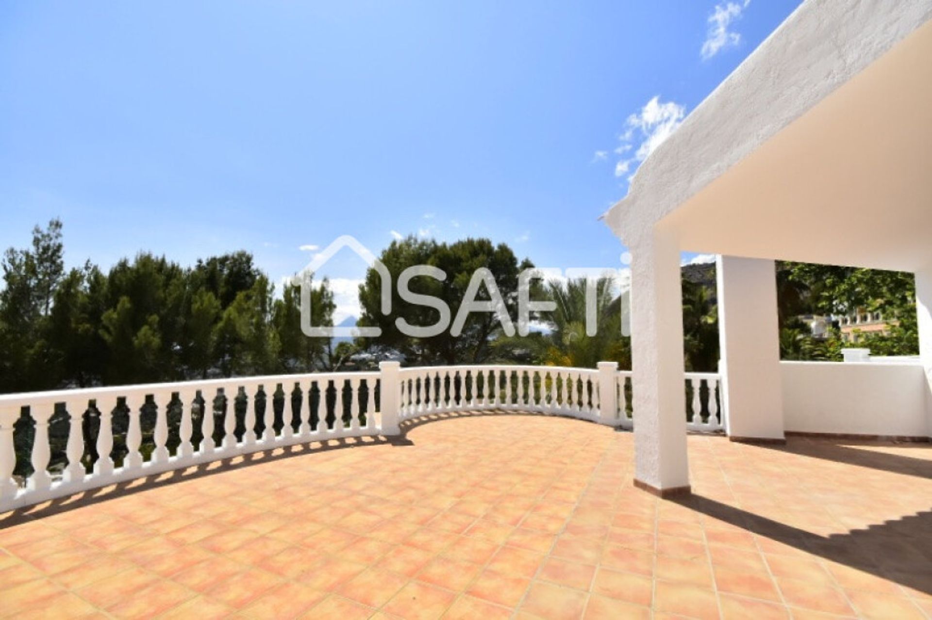 Residential in Altea, Comunidad Valenciana 11803610