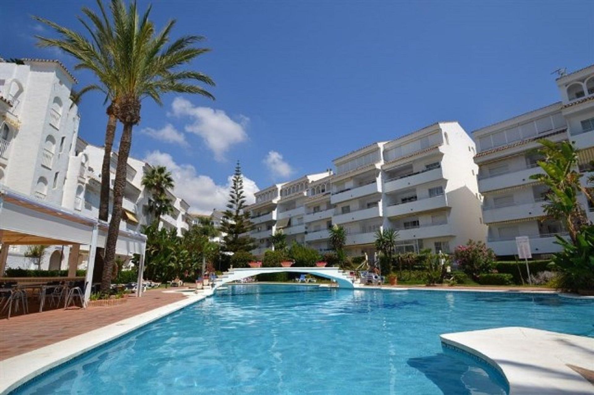 Condominium in Ojen, Andalusië 11803668