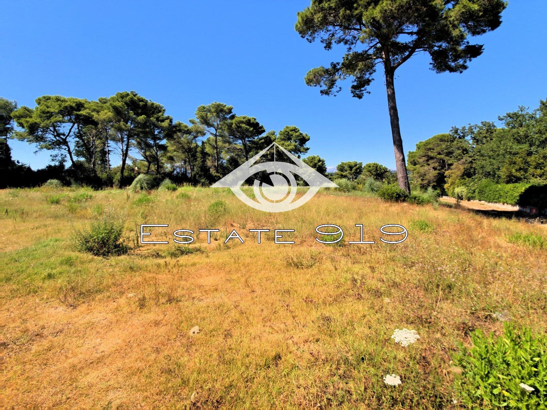 Land in Le Cannet, Provence-Alpes-Côte d'Azur 11804311