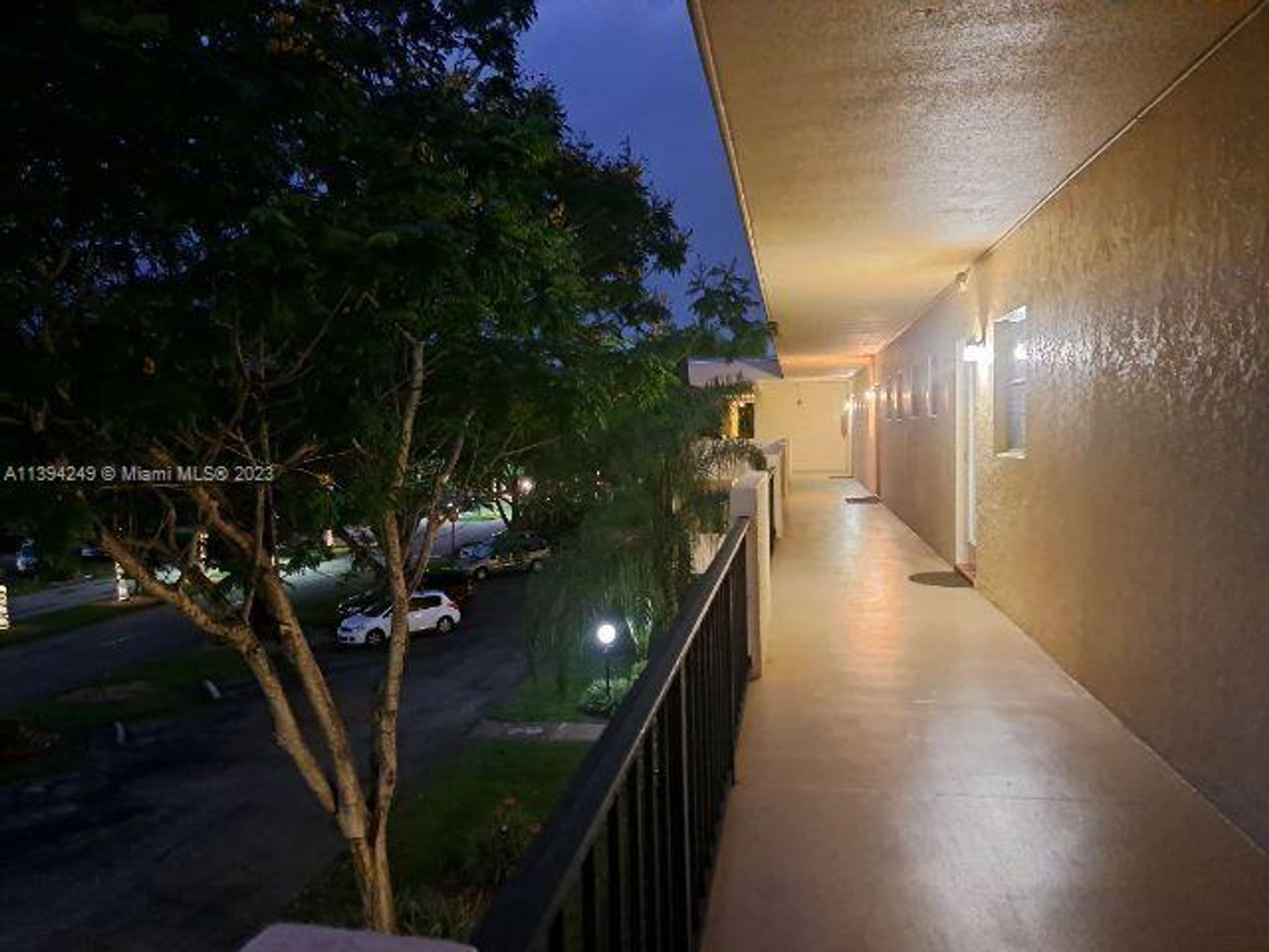 Condominio en Acres de madera flotante, Florida 11805088