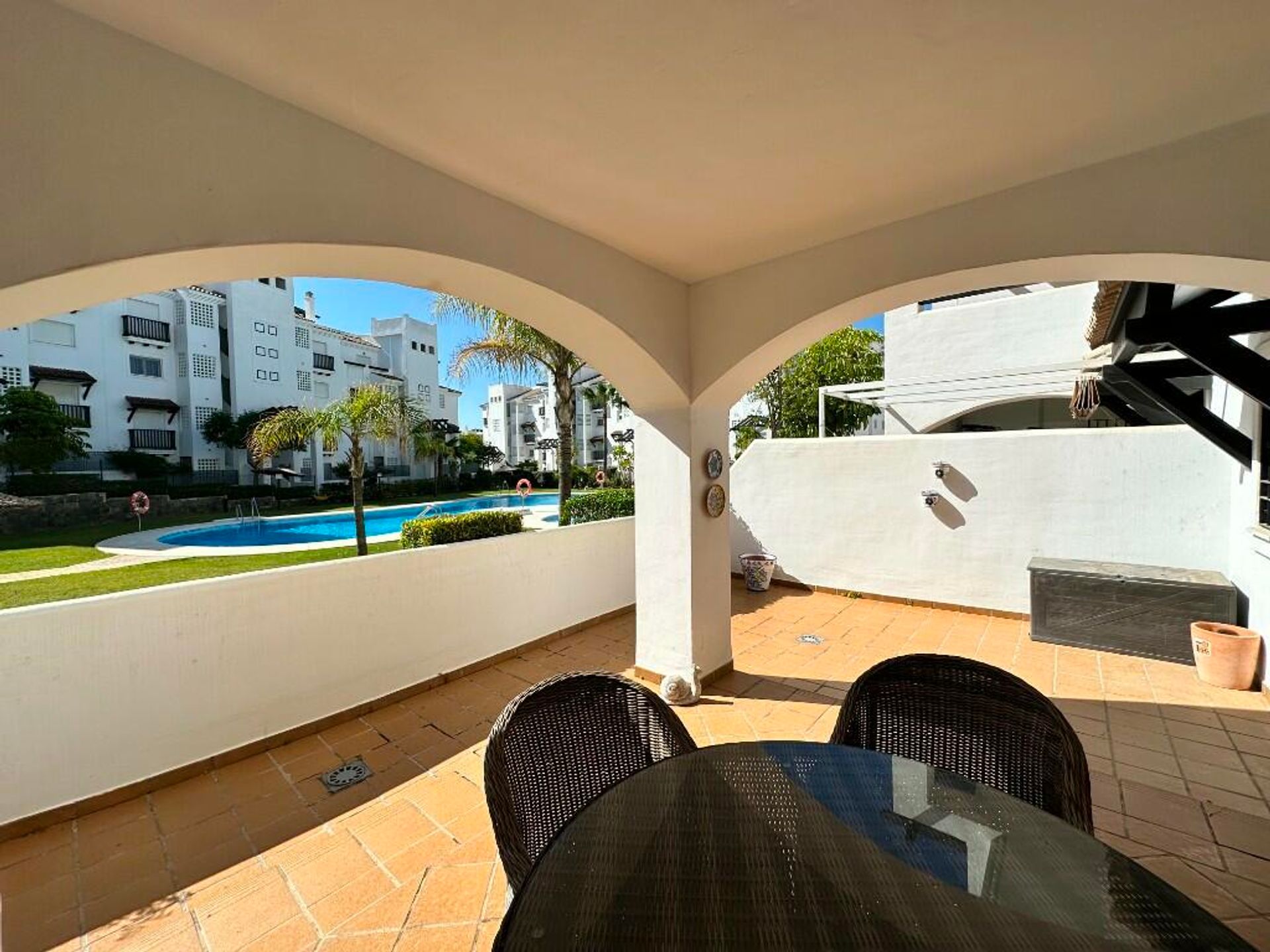 Condominio en Puerto de la Duquesa, Andalusia 11805546