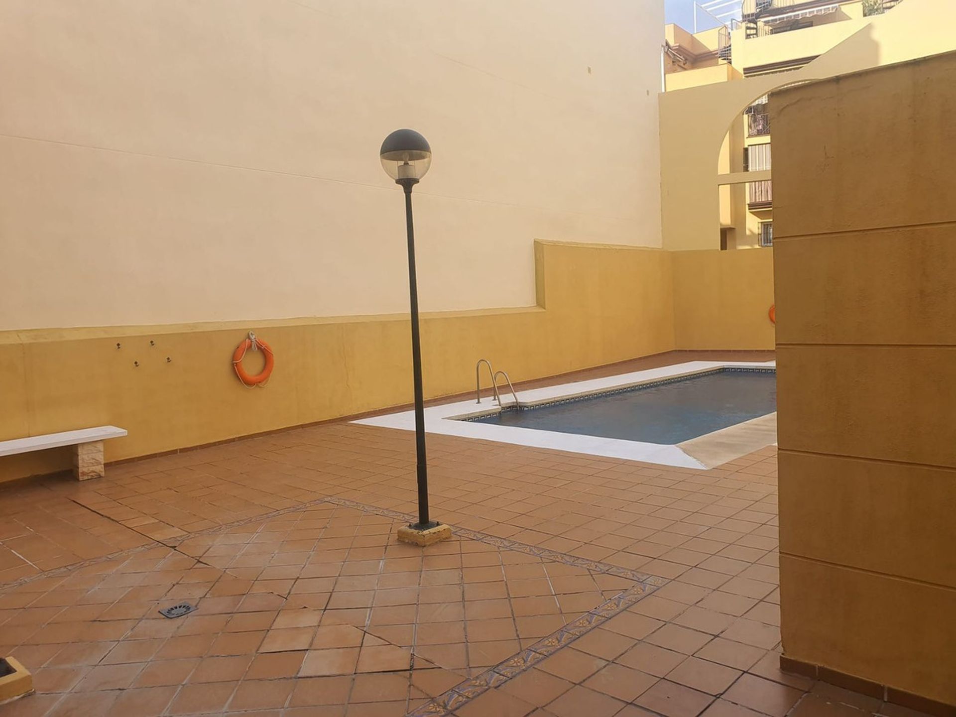 Condominio en Las Lagunas, Andalusia 11806625