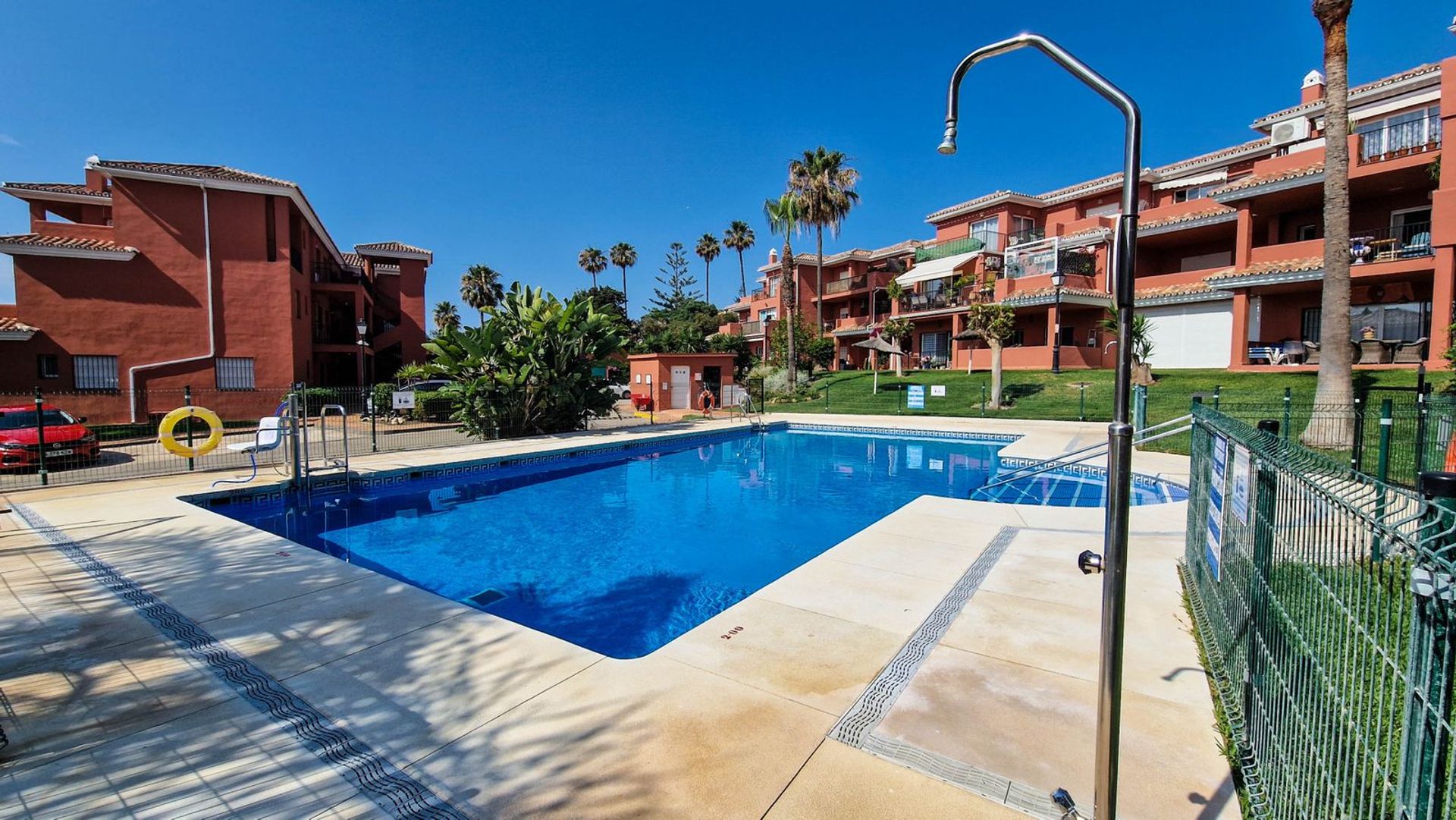 Condominium dans La Duquesa, Andalucía 11809232