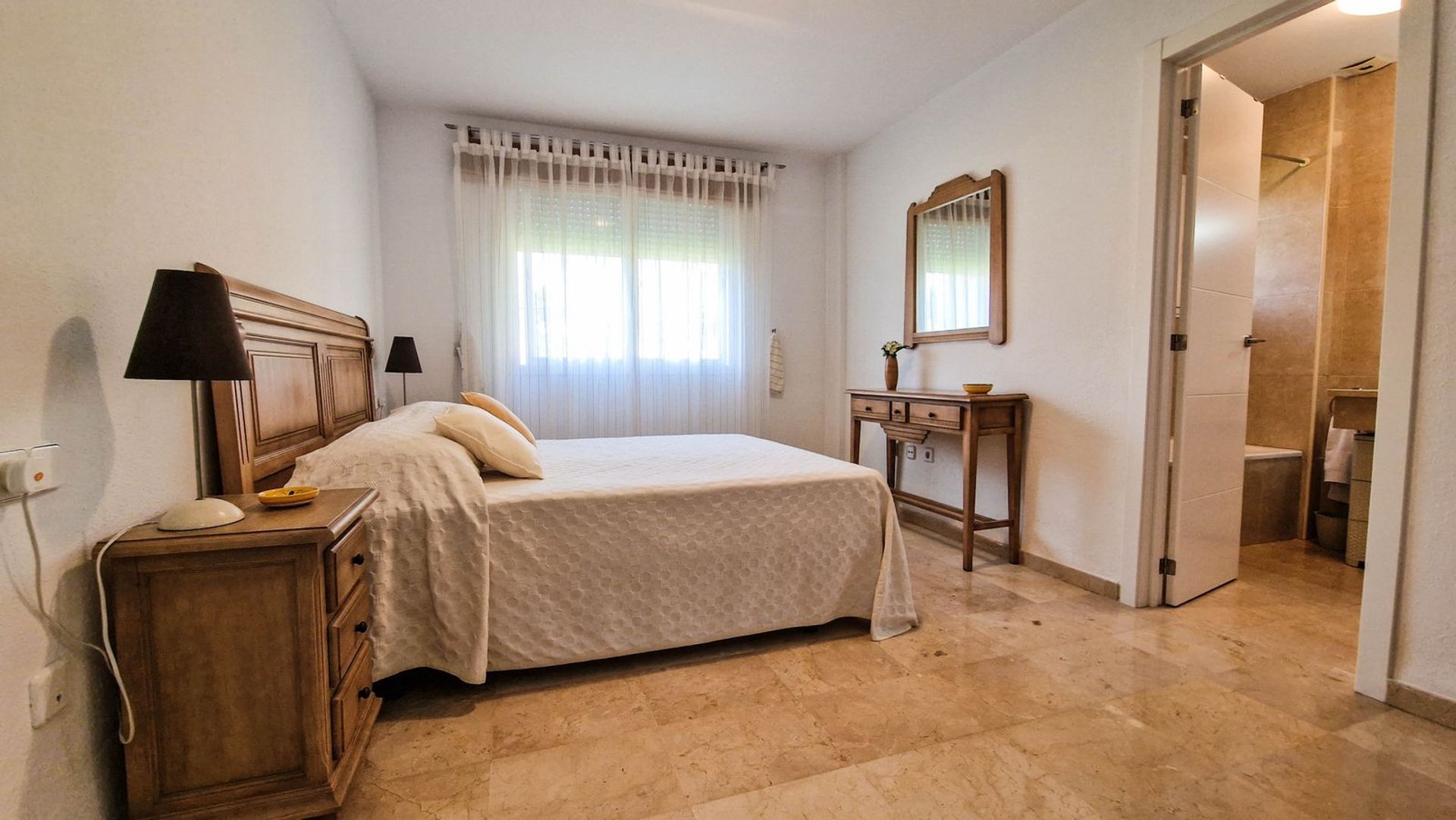 Condominium dans La Duquesa, Andalucía 11809232