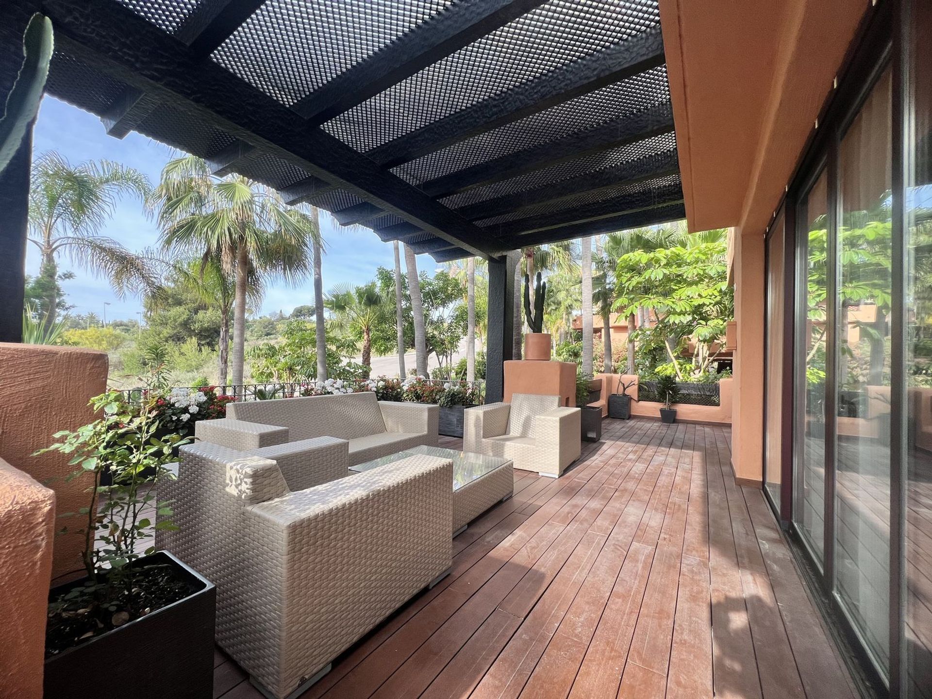 Condominium in Marbella, Andalusia 11809240