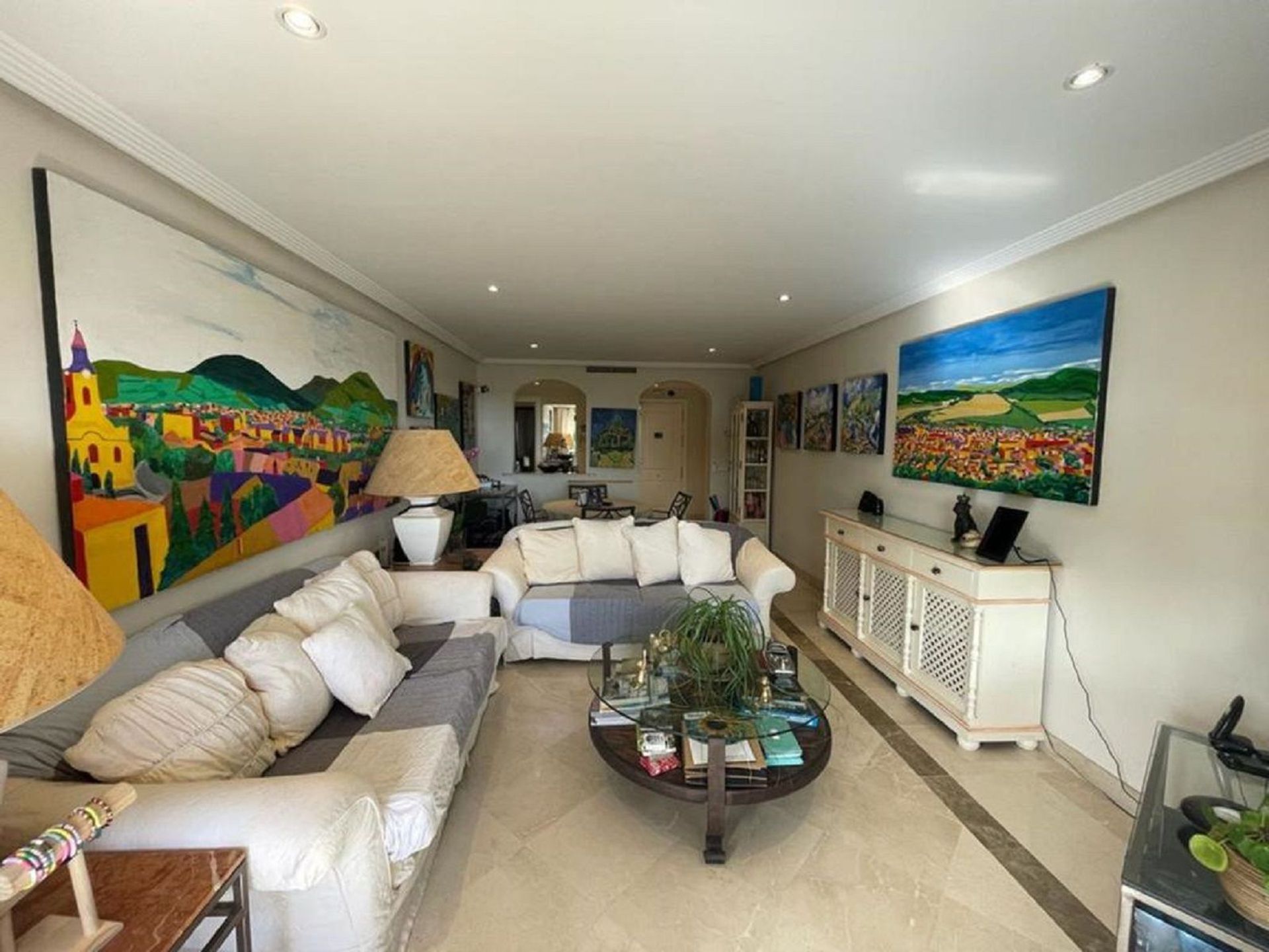 Condominium in Benahavis, Andalusia 11809258