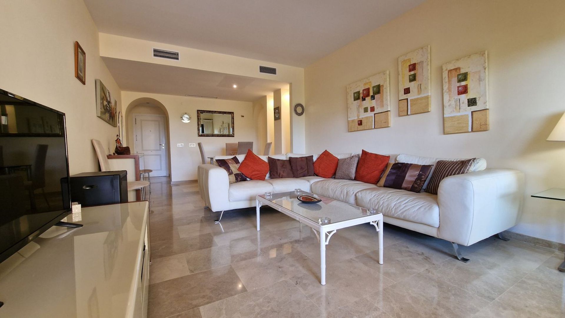 Condominium in La Duquesa, Andalucía 11809263