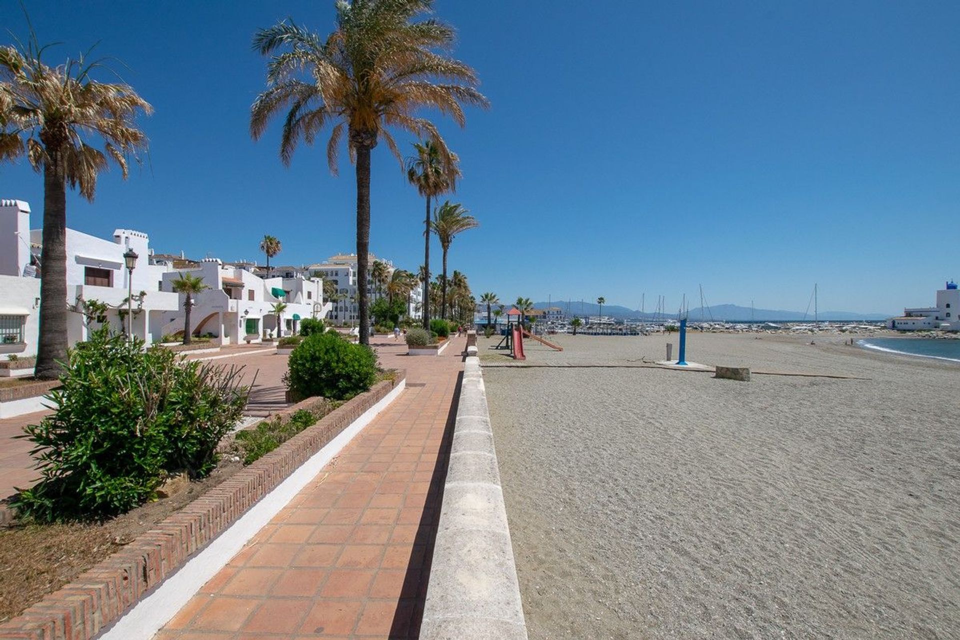 Borettslag i La Duquesa, Andalucía 11809263