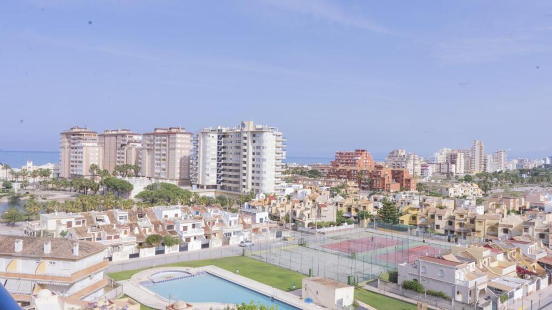 Condominium in Tabernes de la Valldigna, Comunidad Valenciana 11809578