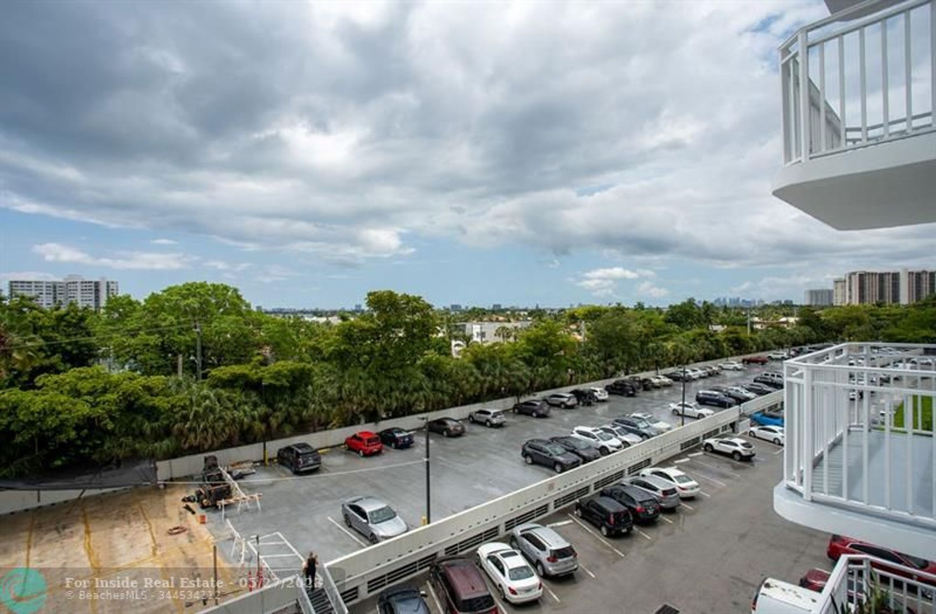 Condominio en North Miami, Florida 11809850