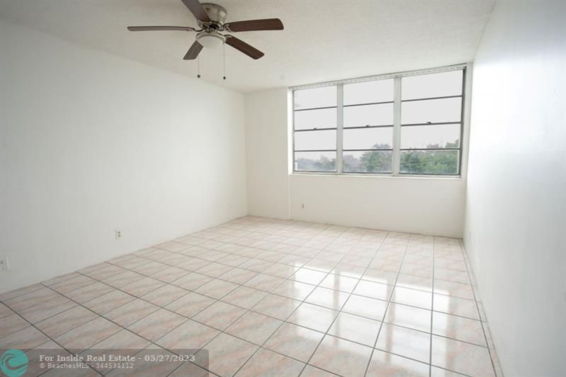 Condominium dans North Miami, Florida 11809850