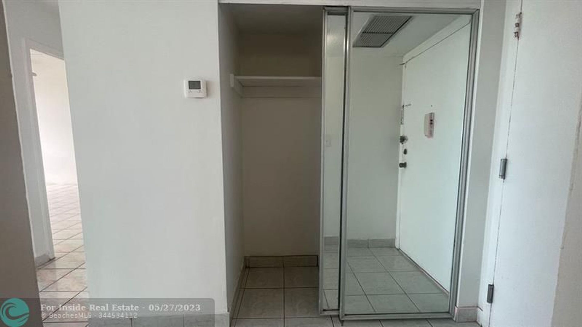 Condominio en North Miami, Florida 11809850