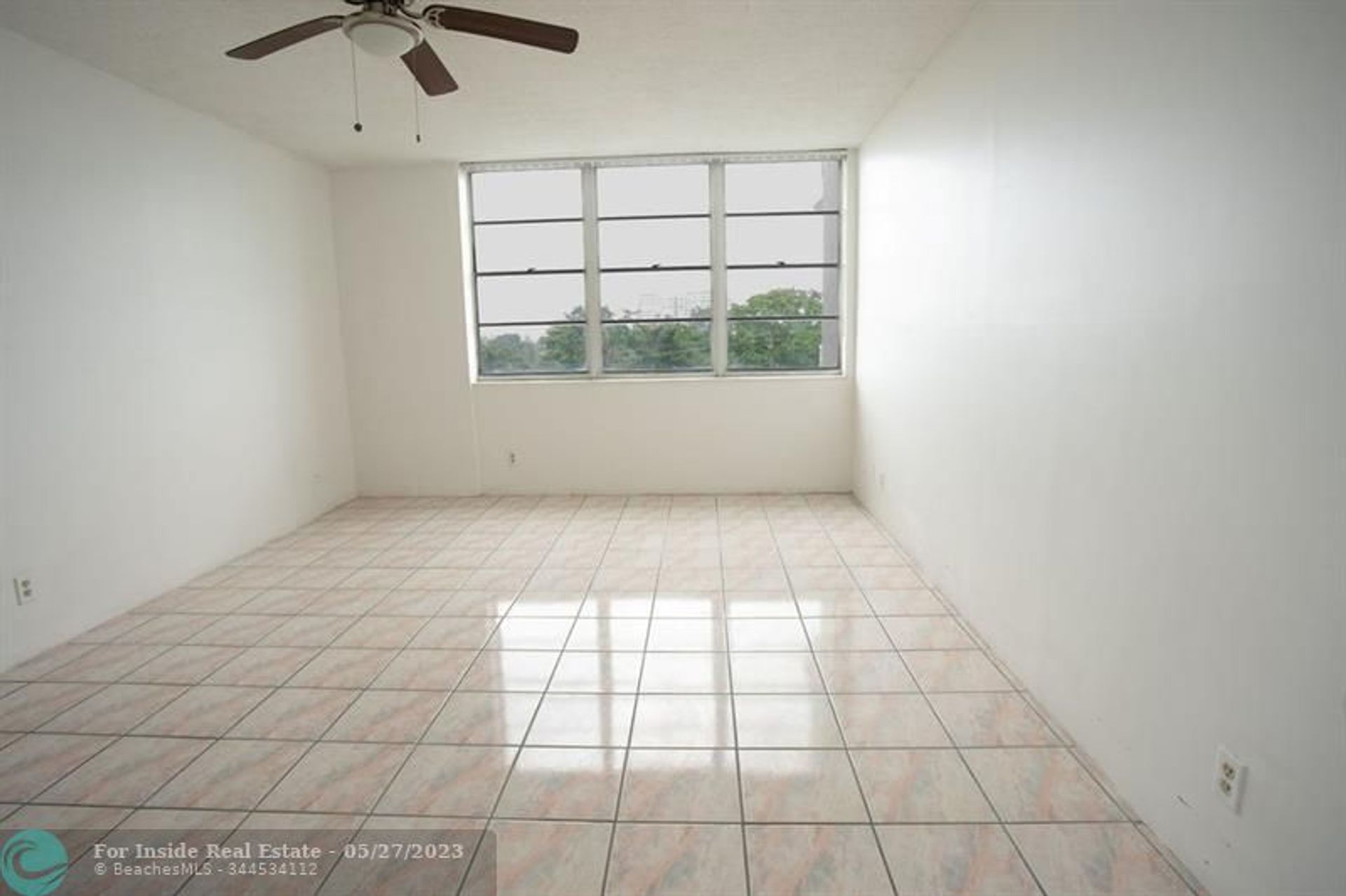 Condominio en North Miami, Florida 11809850