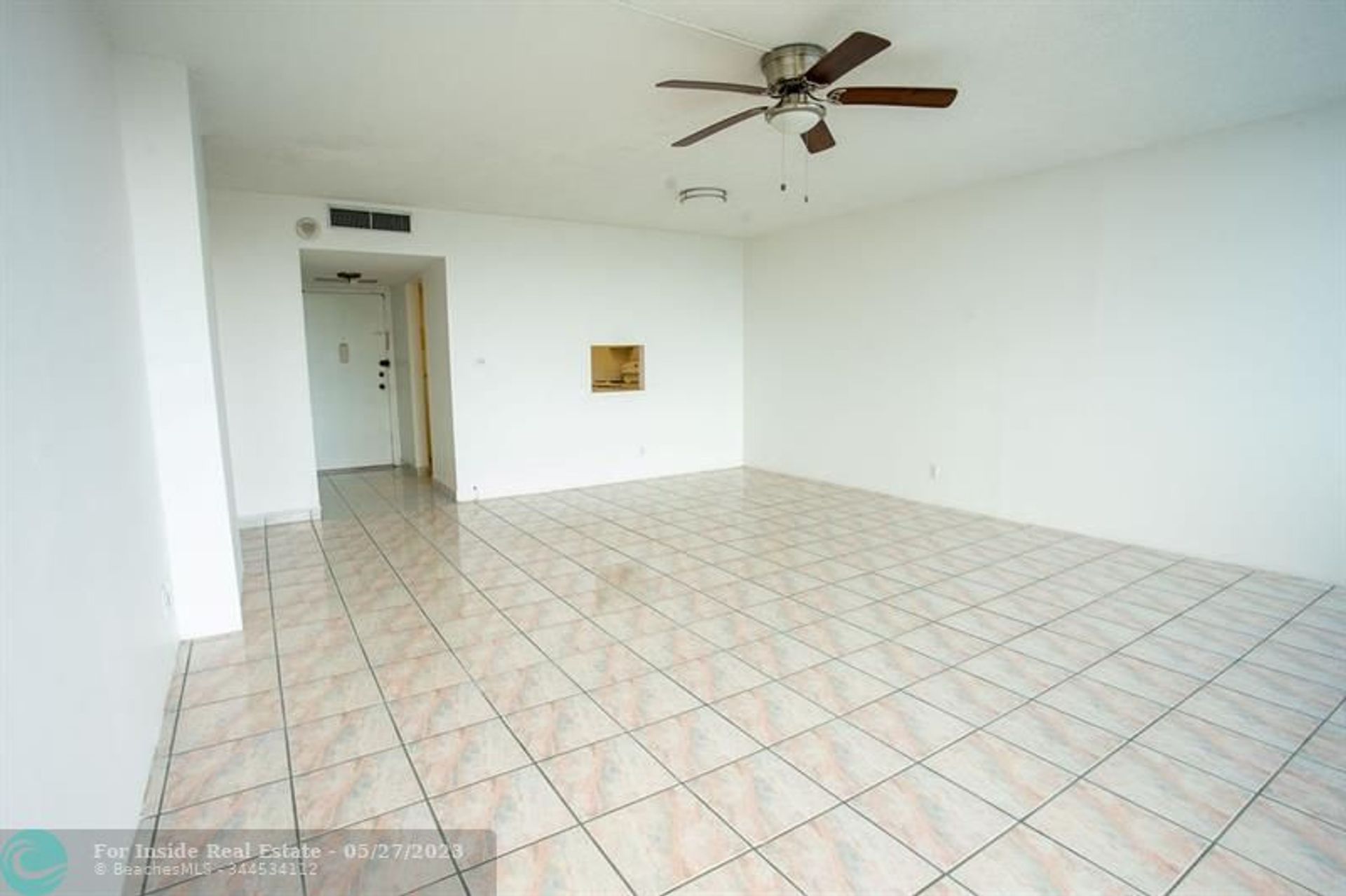 Condominio en North Miami, Florida 11809850