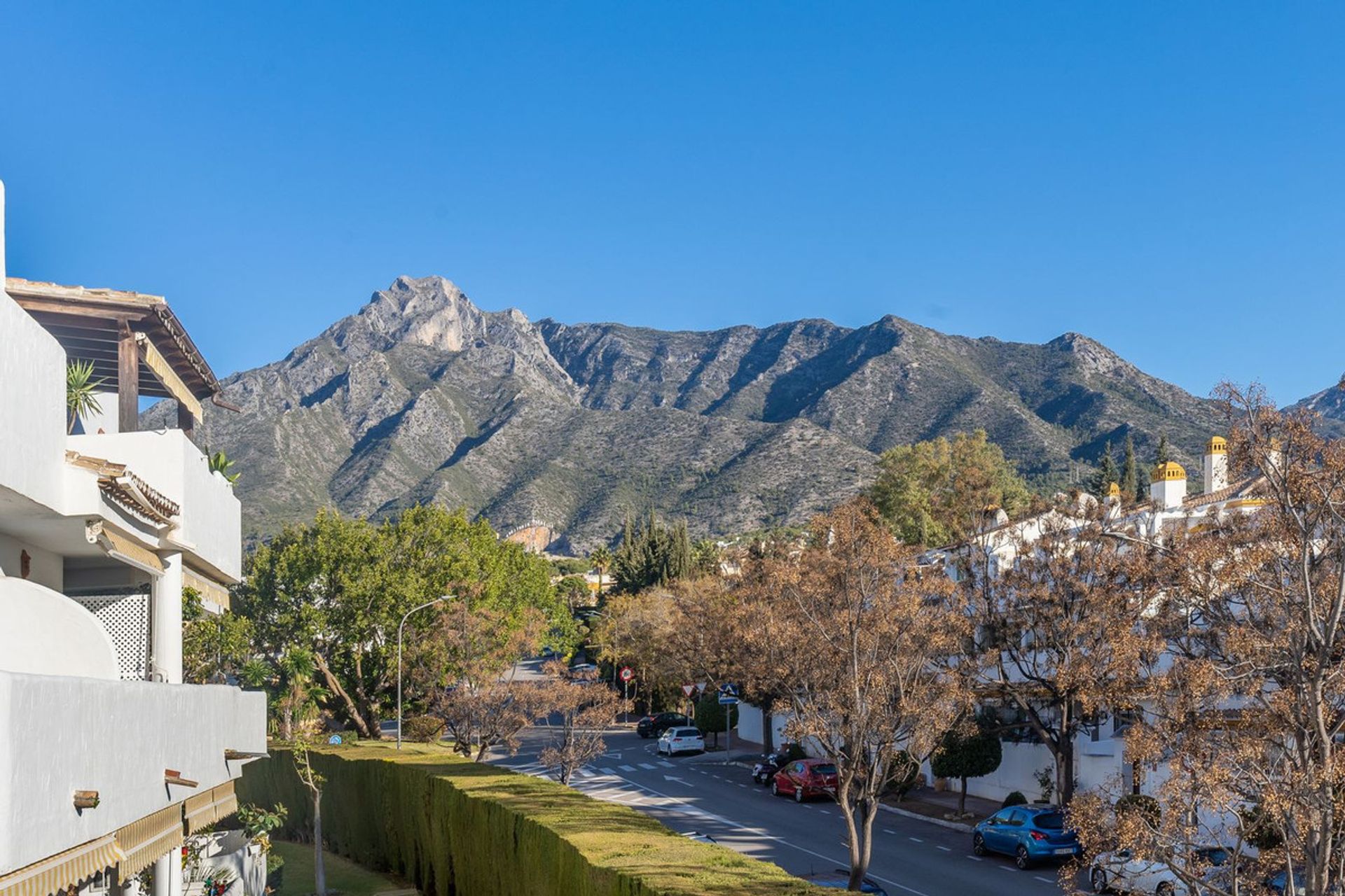 Condominium in Marbella, Andalusia 11810417