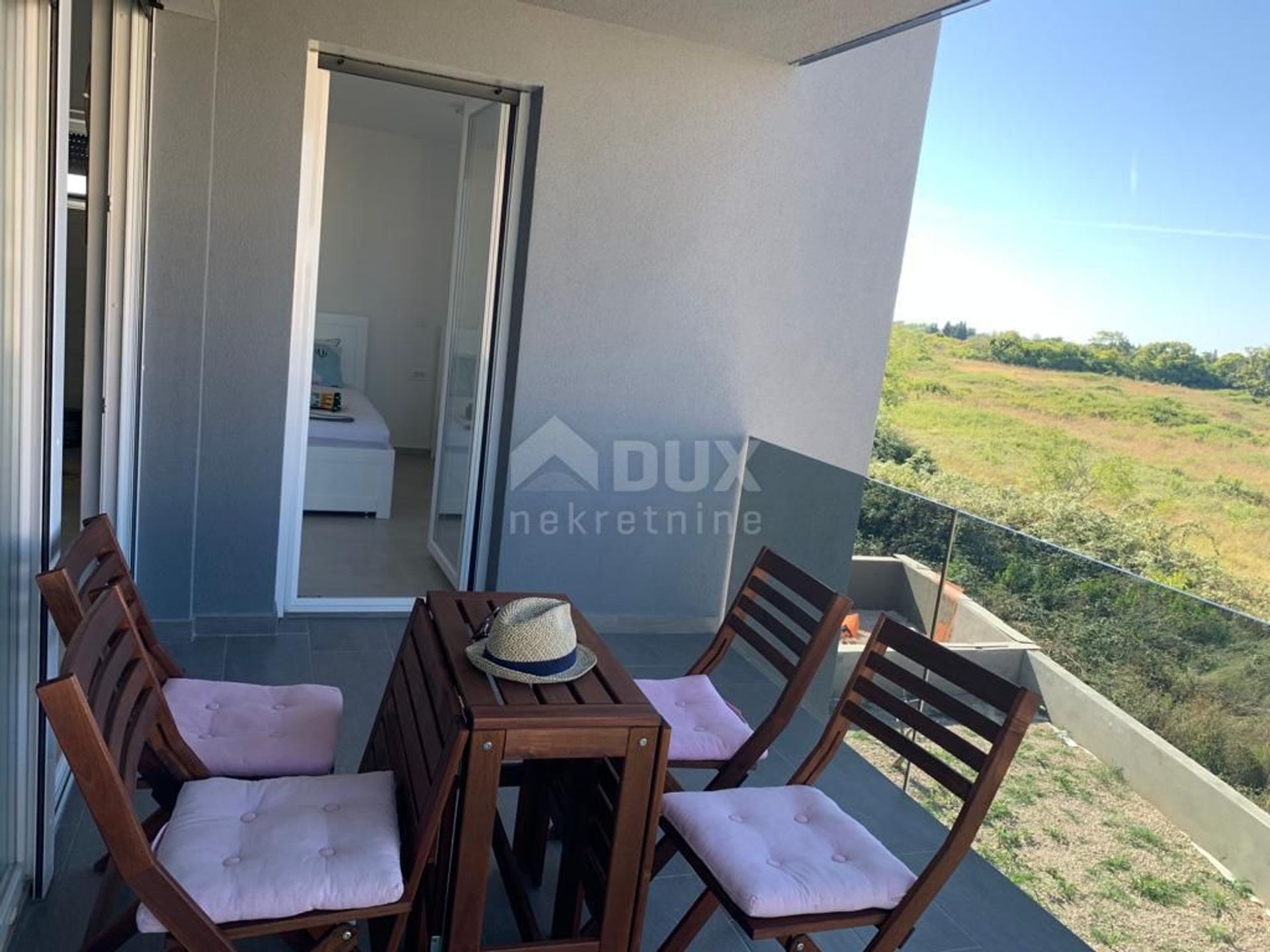 Condominio en Nin, Zadar County 11816128