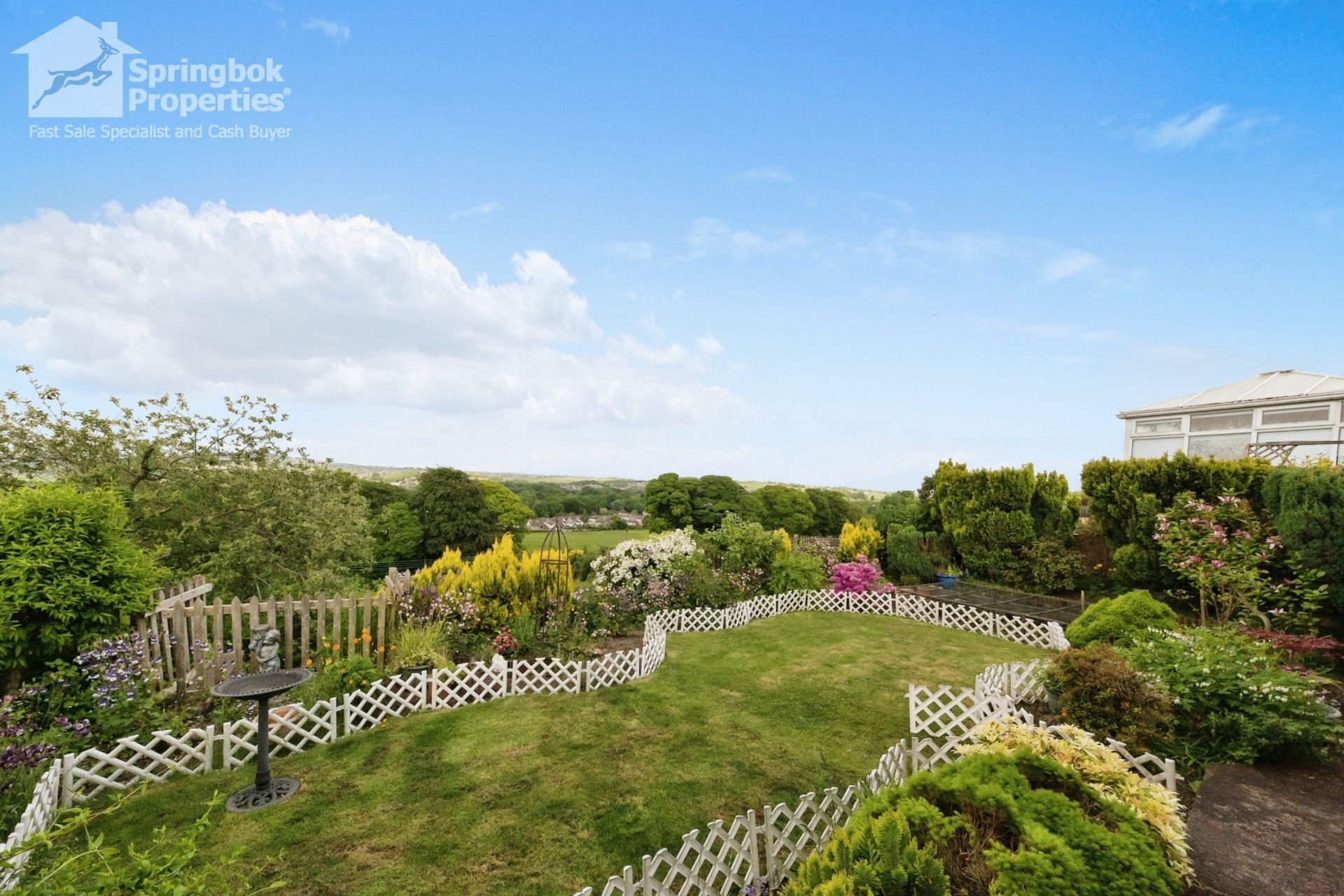 房子 在 Talke Pits, England 11816772