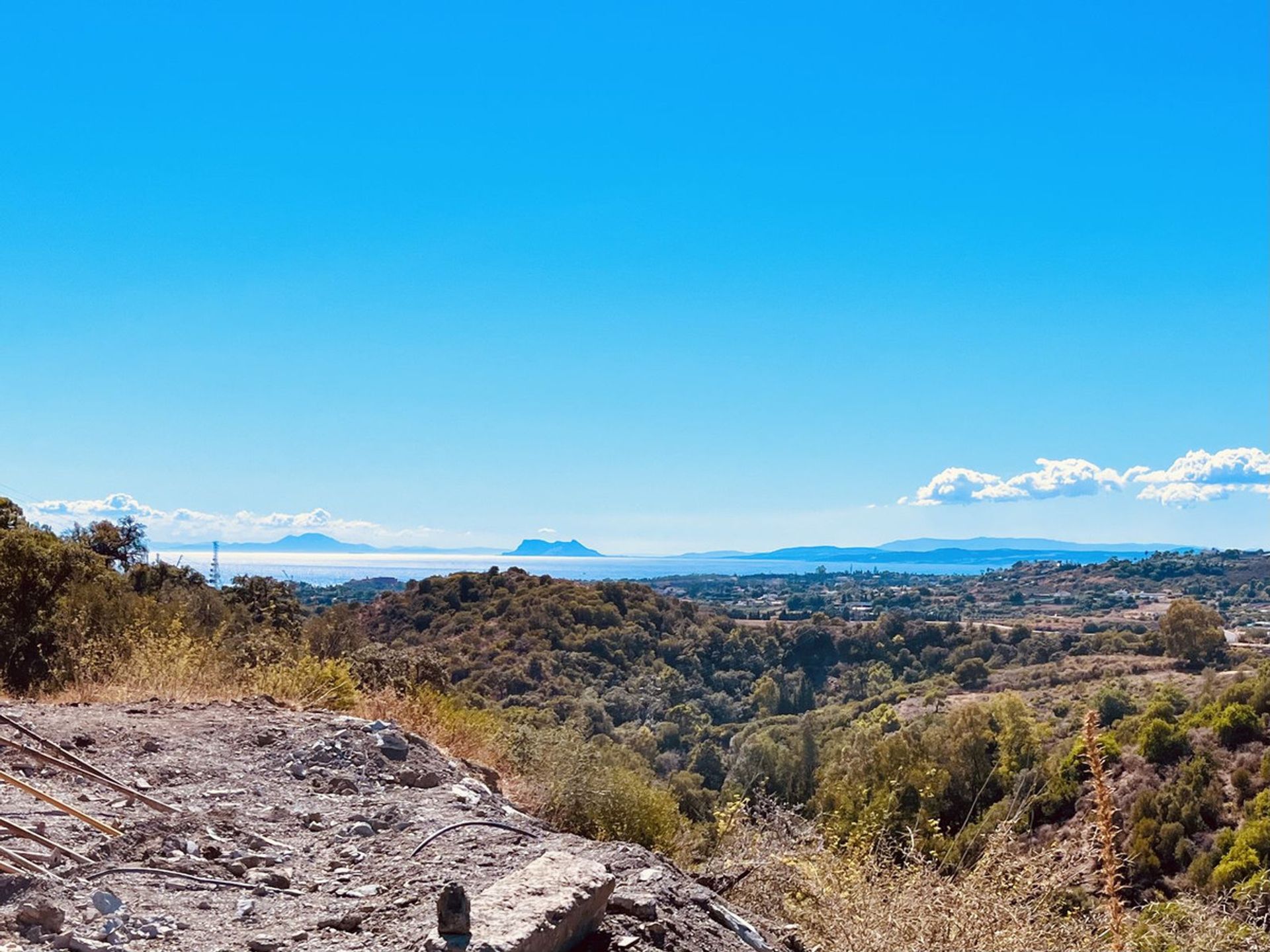 भूमि में Estepona, Andalucía 11817440