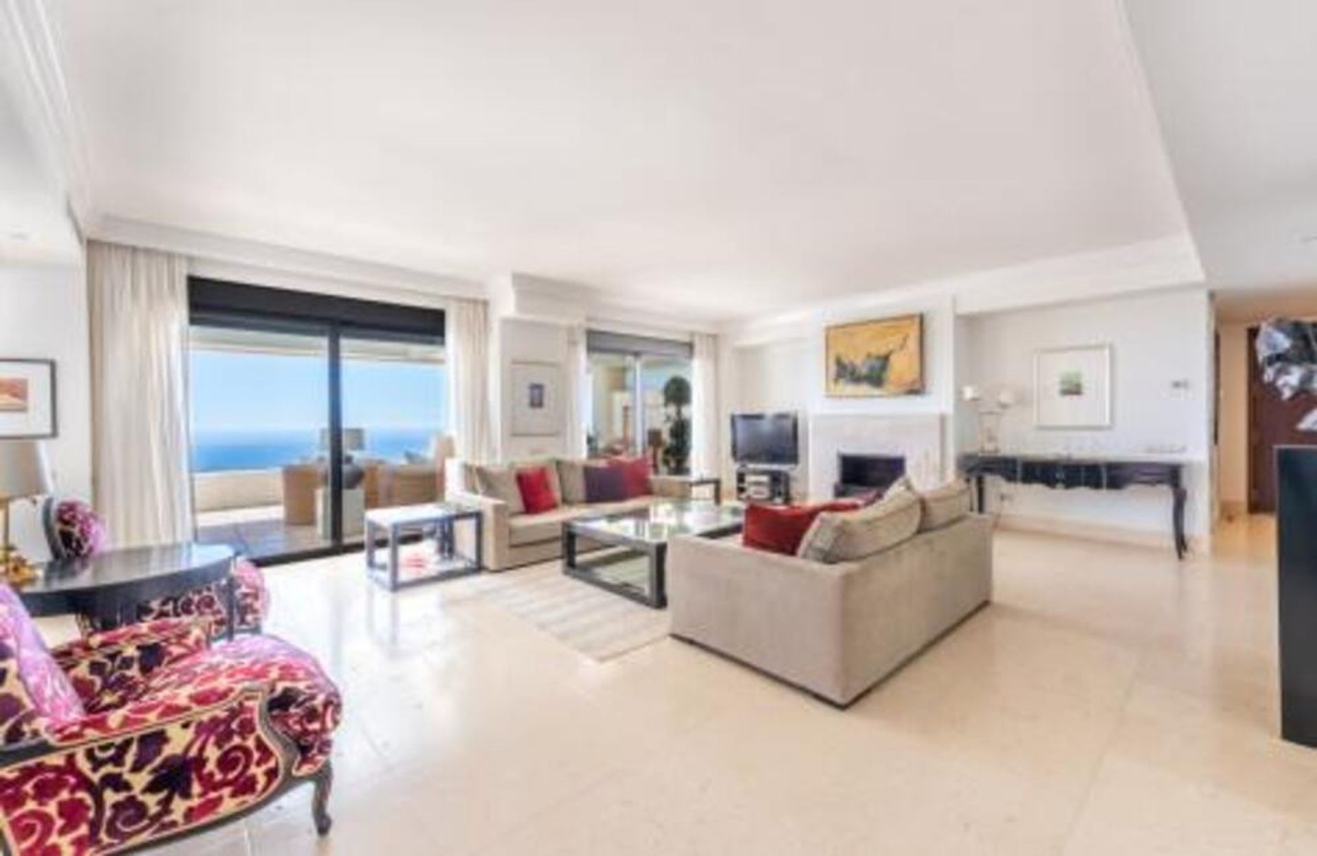 Condominium in Espinosa de los Monteros, Castille-Leon 11817588