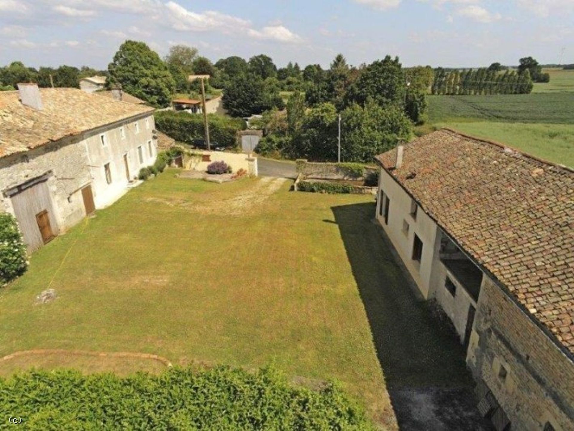 Hus i Chef-Boutonne, Nouvelle-Aquitaine 11817937