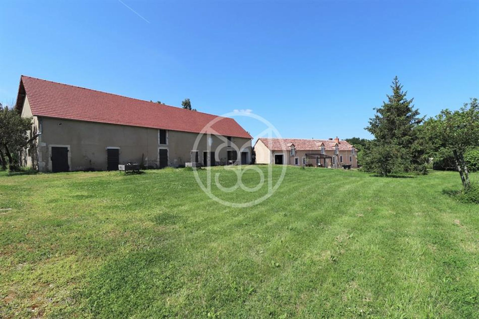 House in Ciron, Centre-Val de Loire 11820385