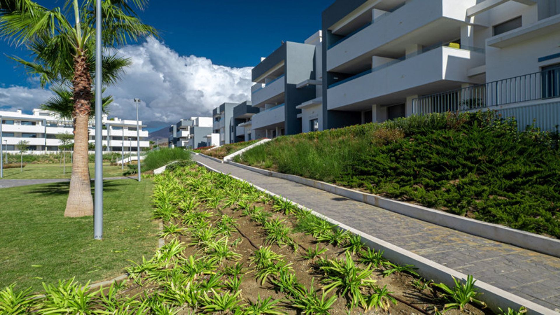 Condominium in Estepona, Andalusia 11821708