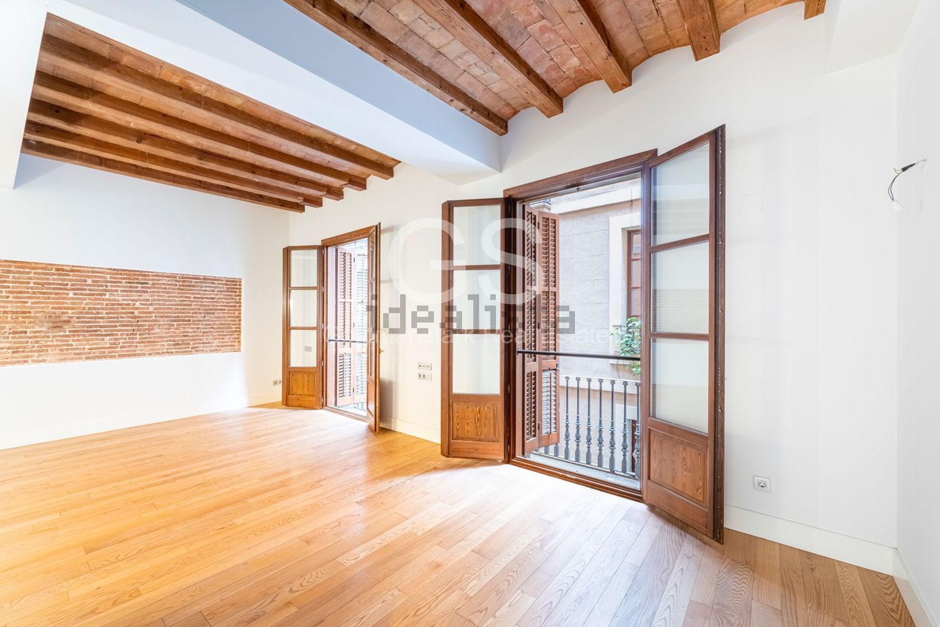 Condominio en Barcelona, Cataluña 11821817