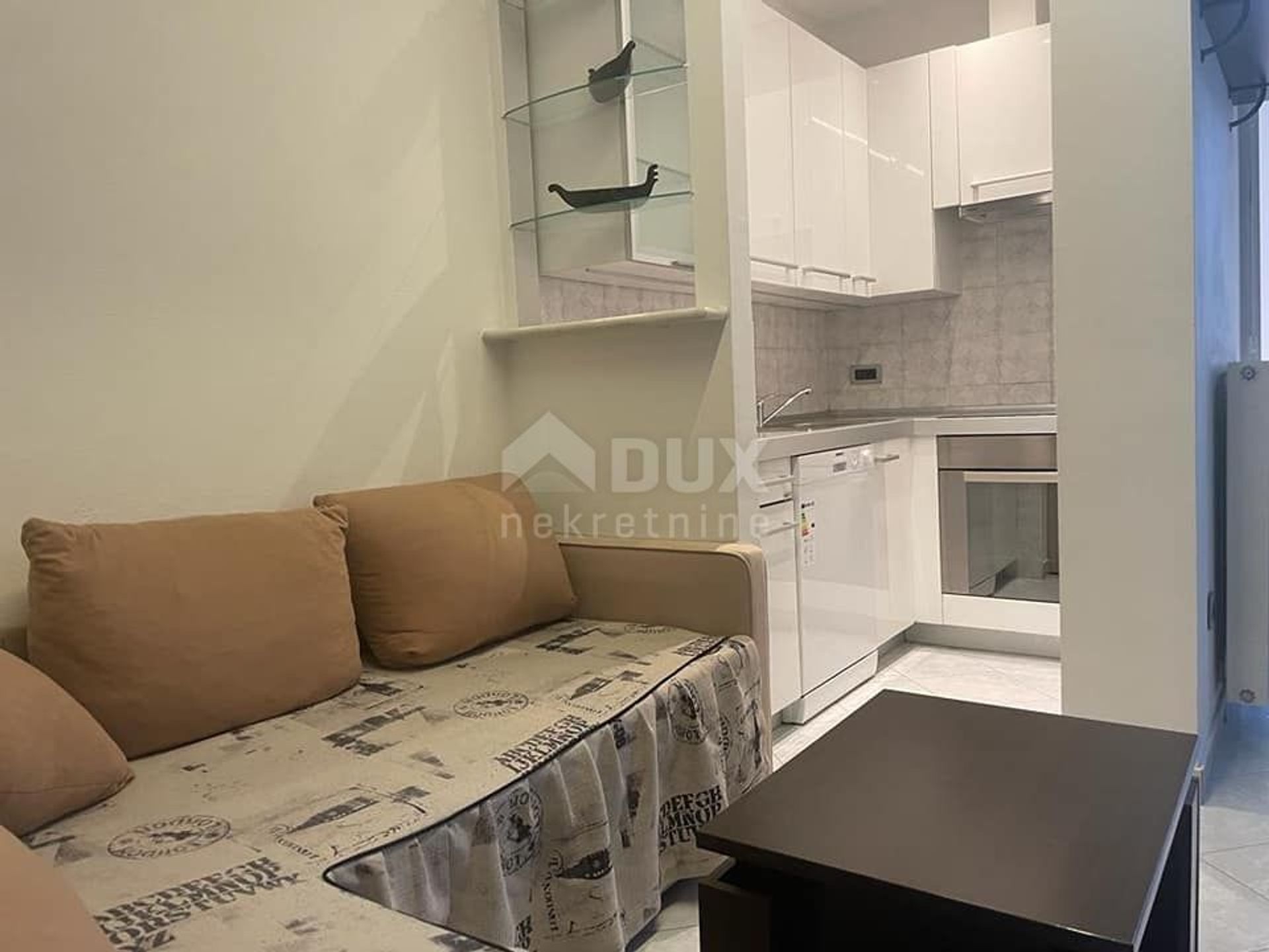 Condominio en Rijeka, Primorsko-goranska županija 11823300