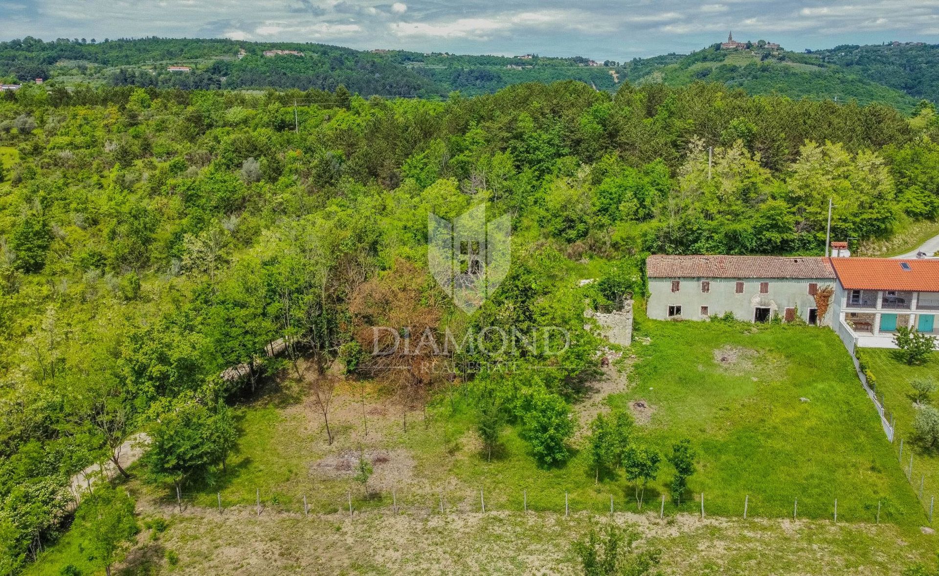 rumah dalam Grožnjan, Istria County 11823639