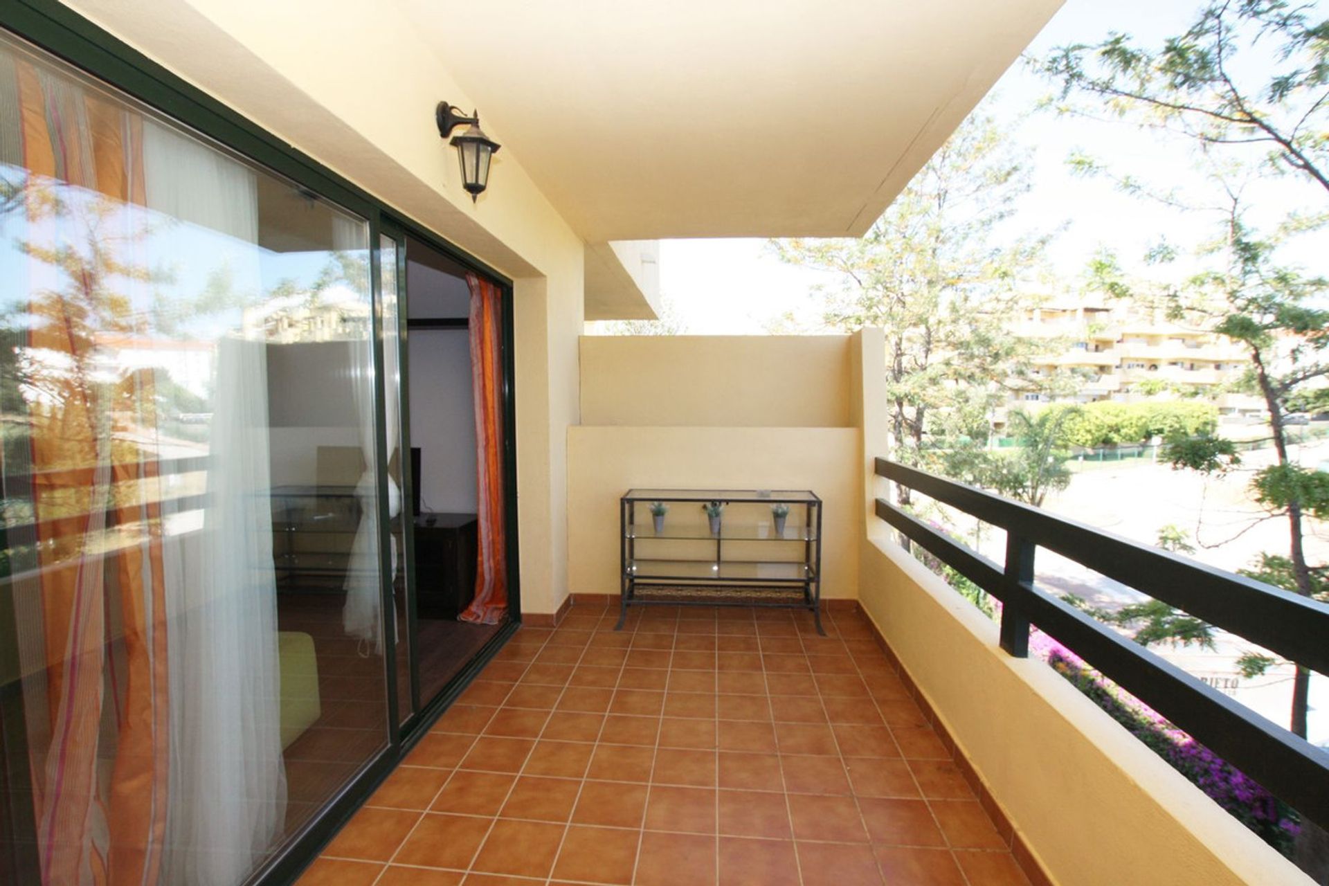 Condominium dans Estepona, Andalucía 11824396