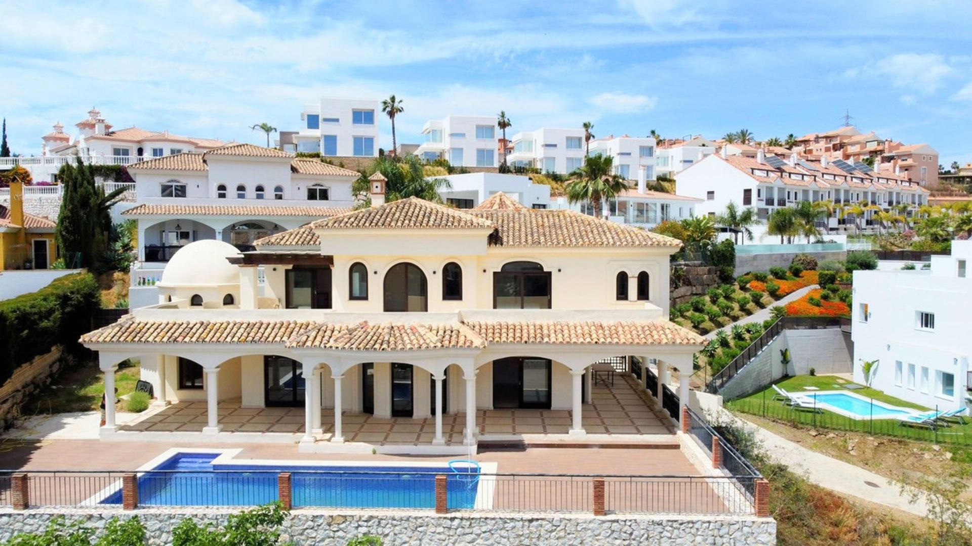 Rumah di Urbanización Riviera Sol, Andalucía 11826041