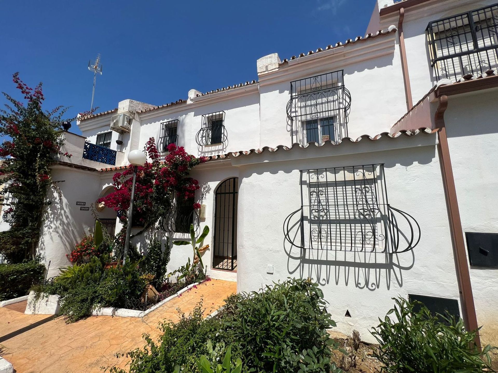 rumah dalam Estepona, Andalusia 11828015