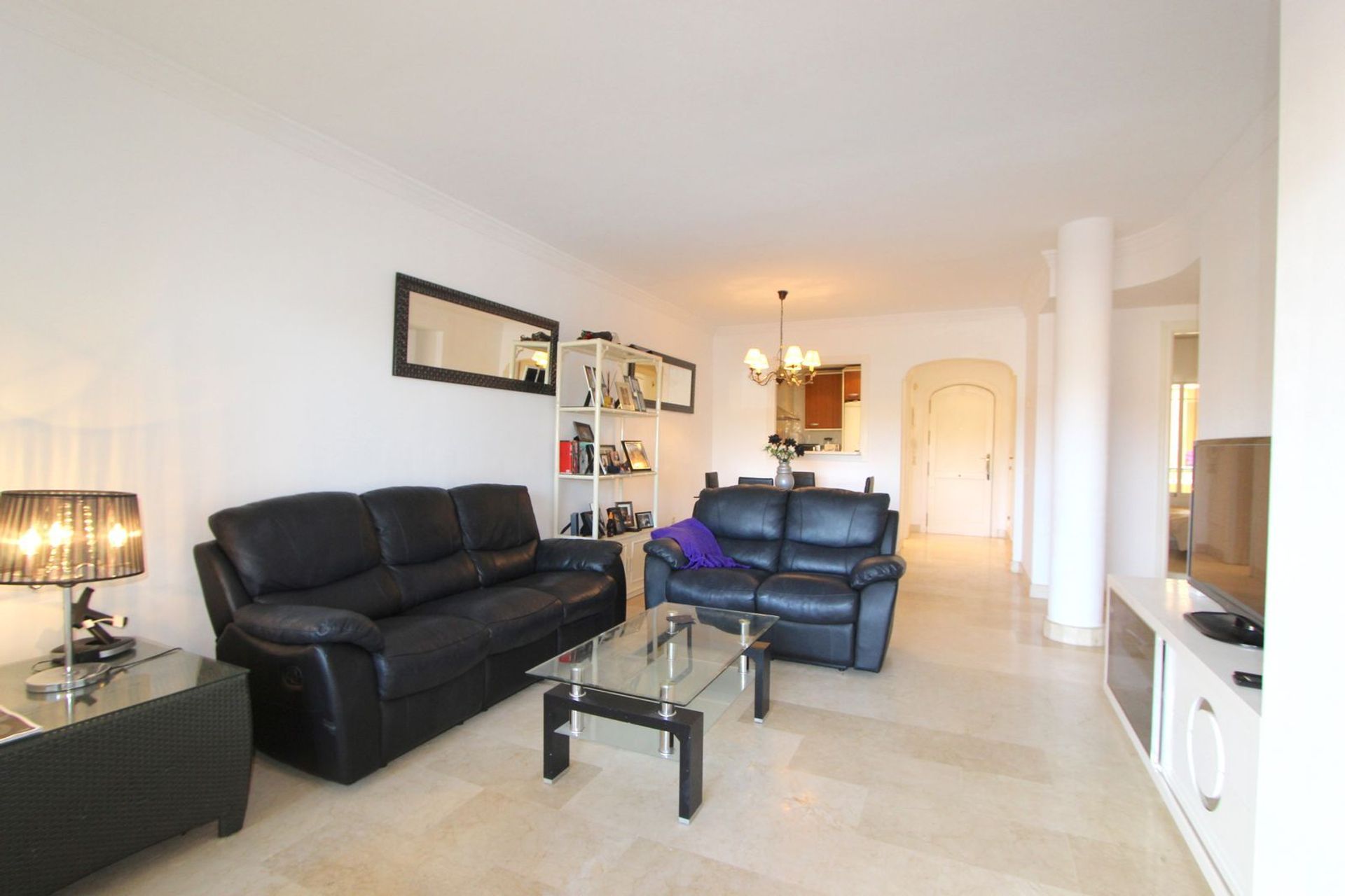 Condominium in Marbella, Andalucía 11828037