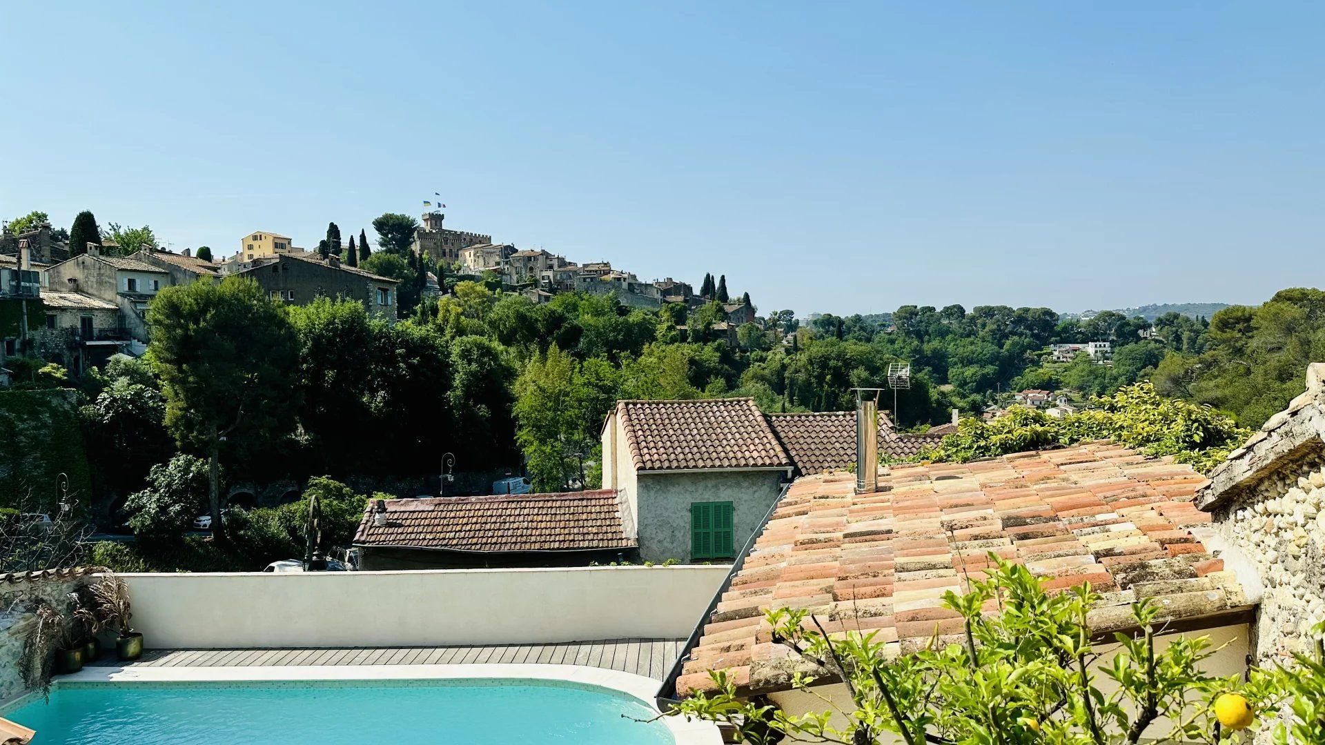 Huis in Cagnes-sur-Mer, Alpes-Maritimes 11828117