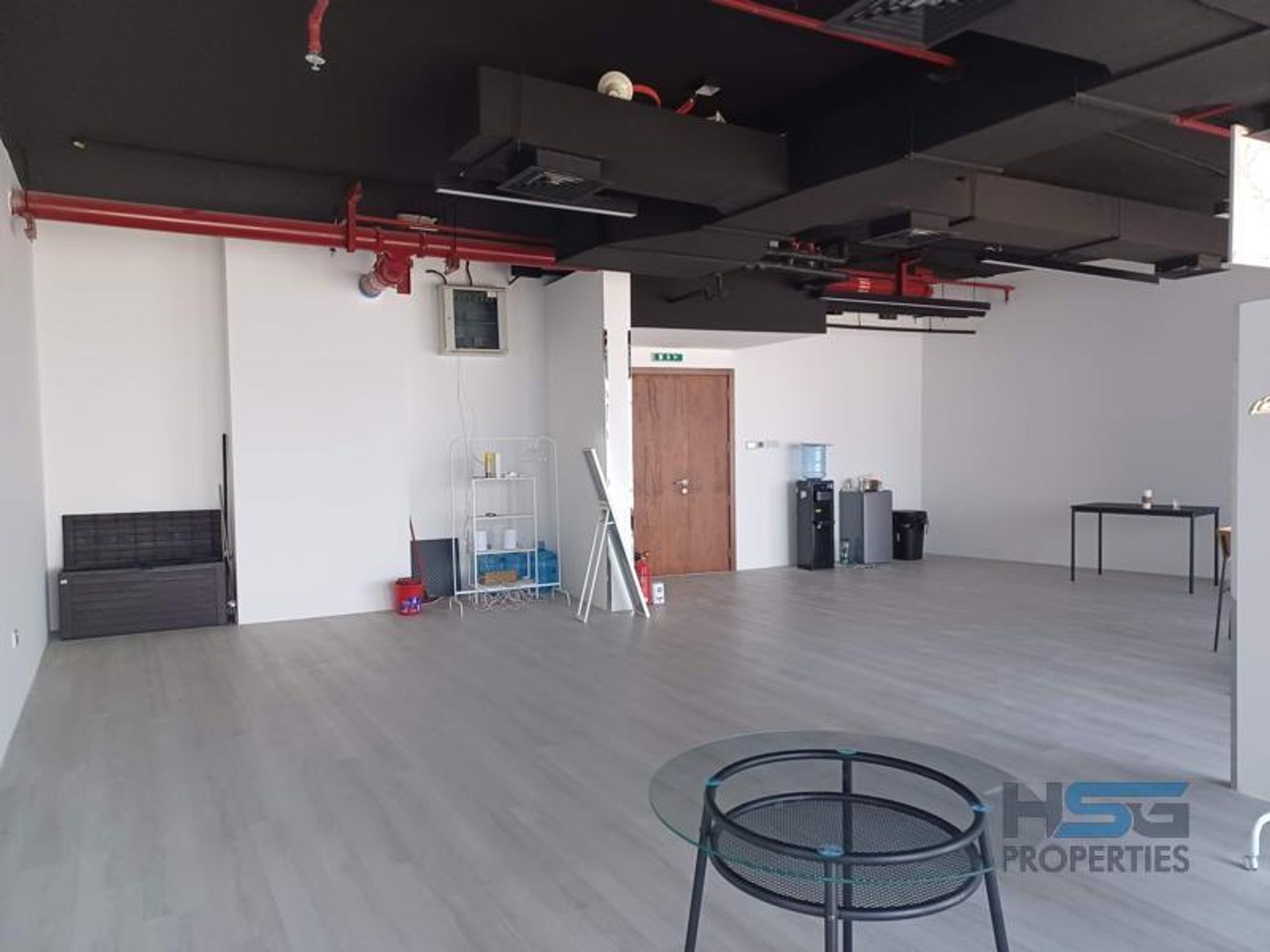 Commercial in Dubai, Dubai 11828622