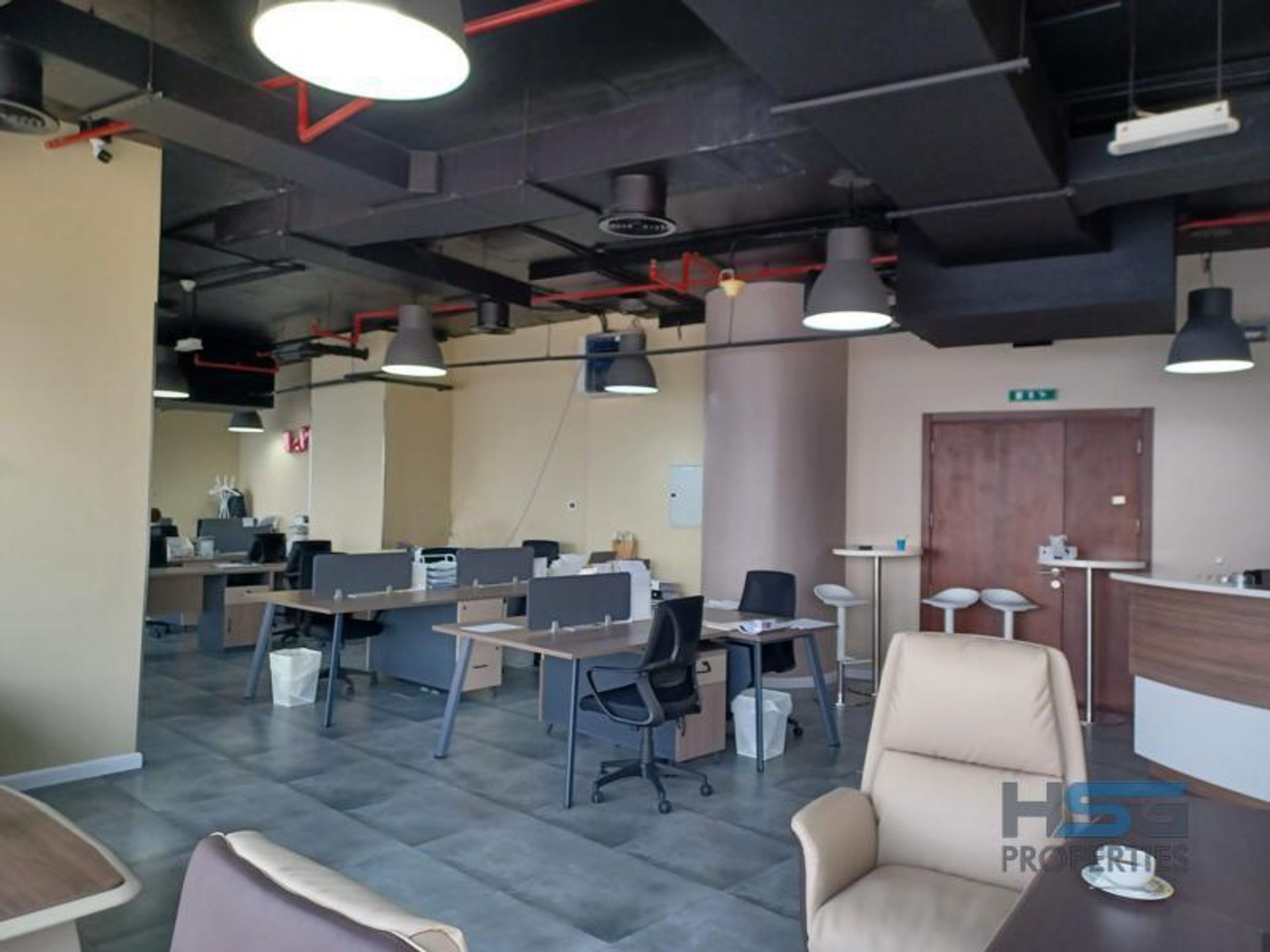 Commercial in Dubai, Dubai 11828623